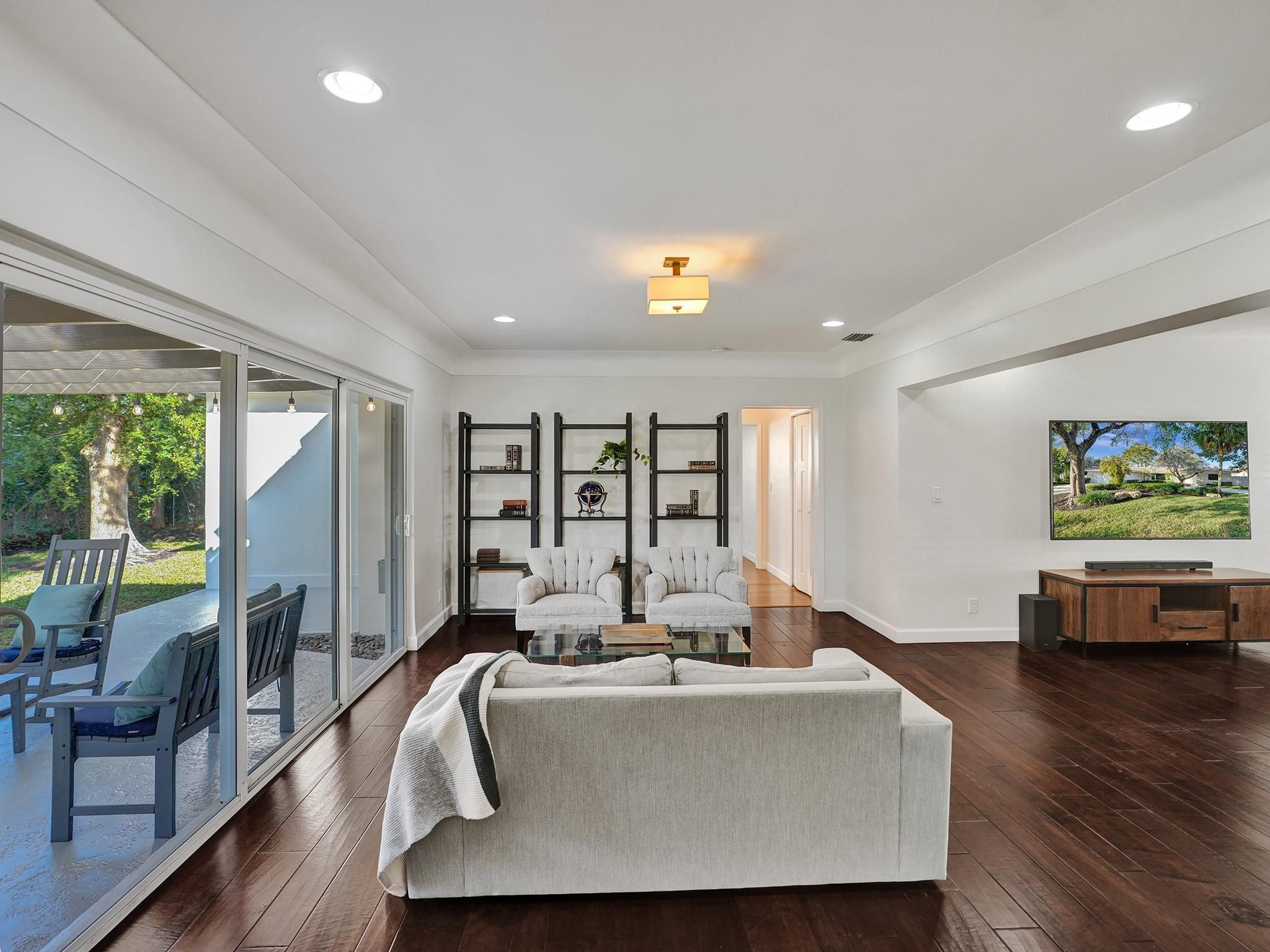 5 Gatehouse Rd
