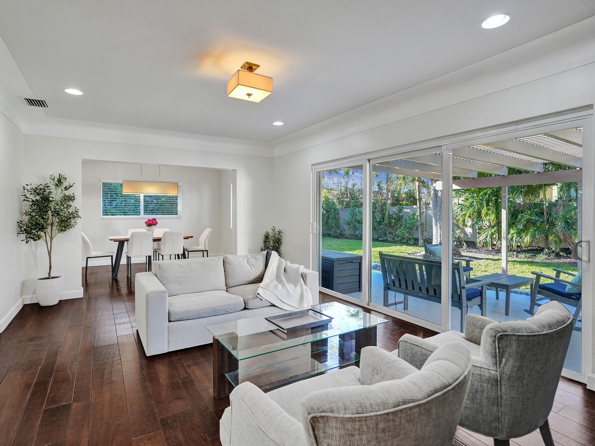 5 Gatehouse Rd