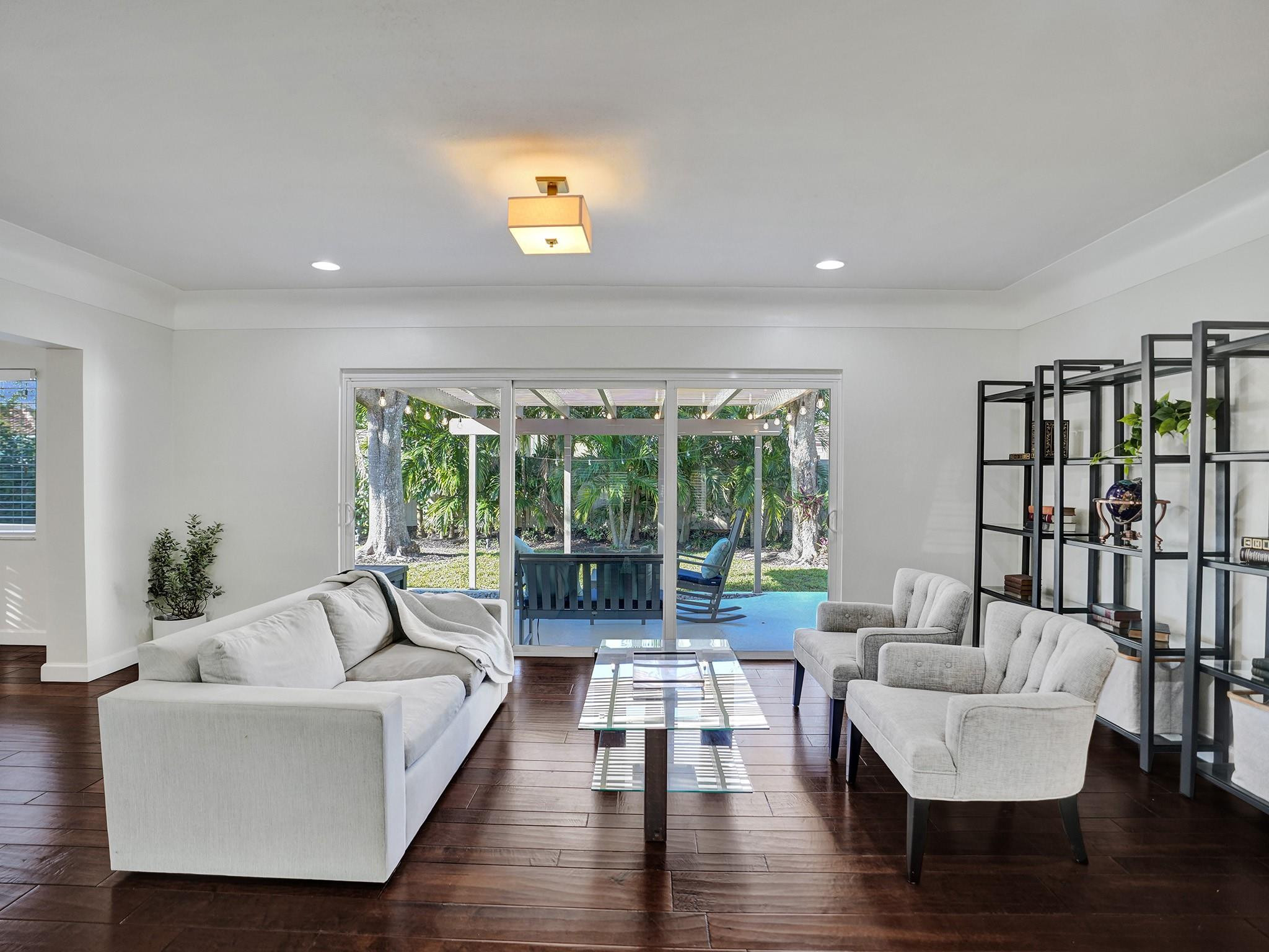 5 Gatehouse Rd