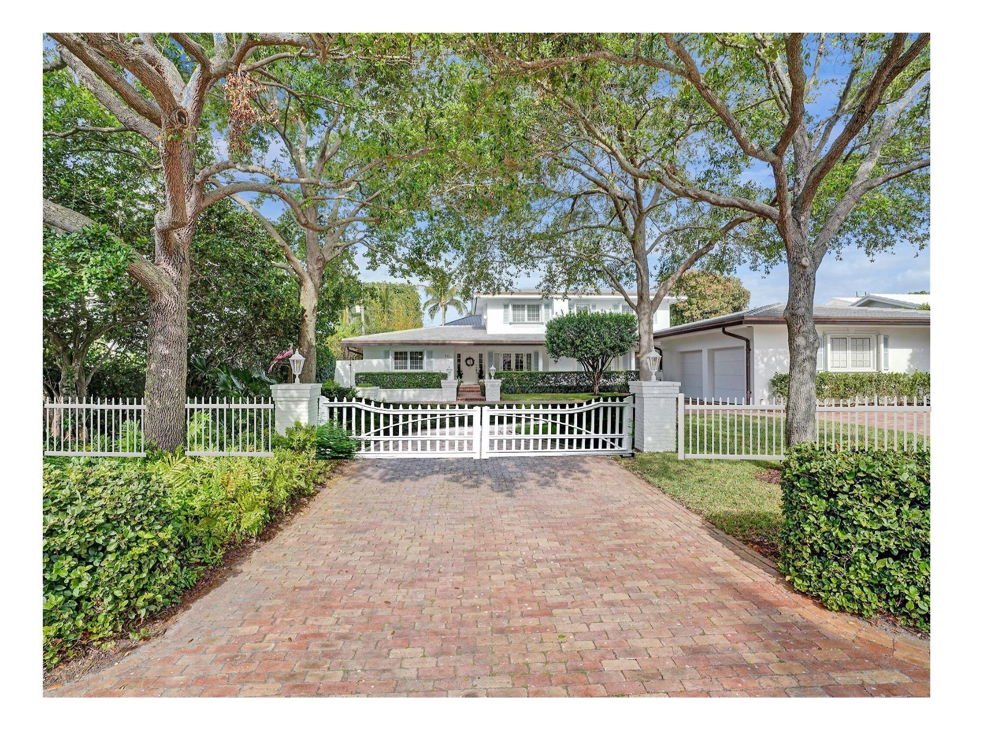 711 INTRACOASTAL DR