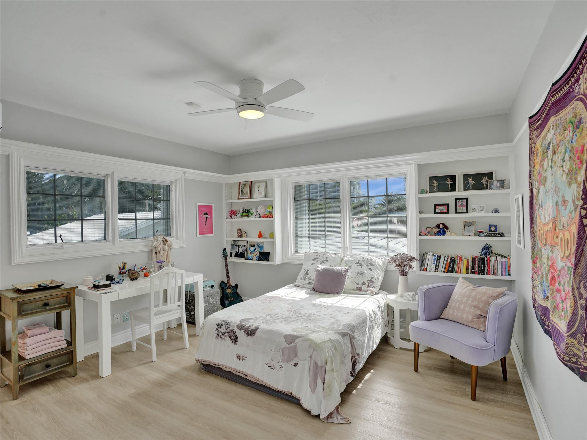 711 INTRACOASTAL DR