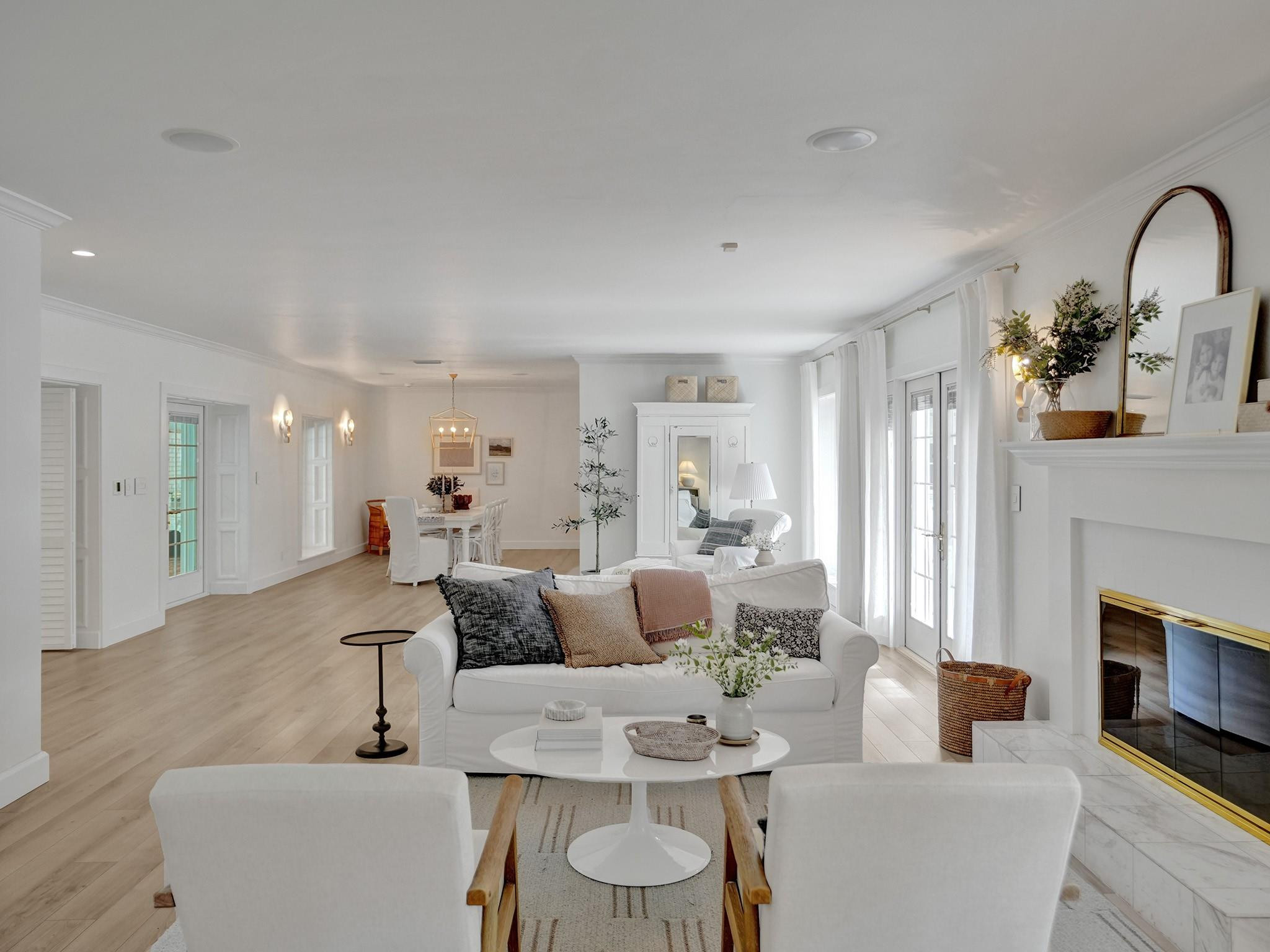 711 INTRACOASTAL DR