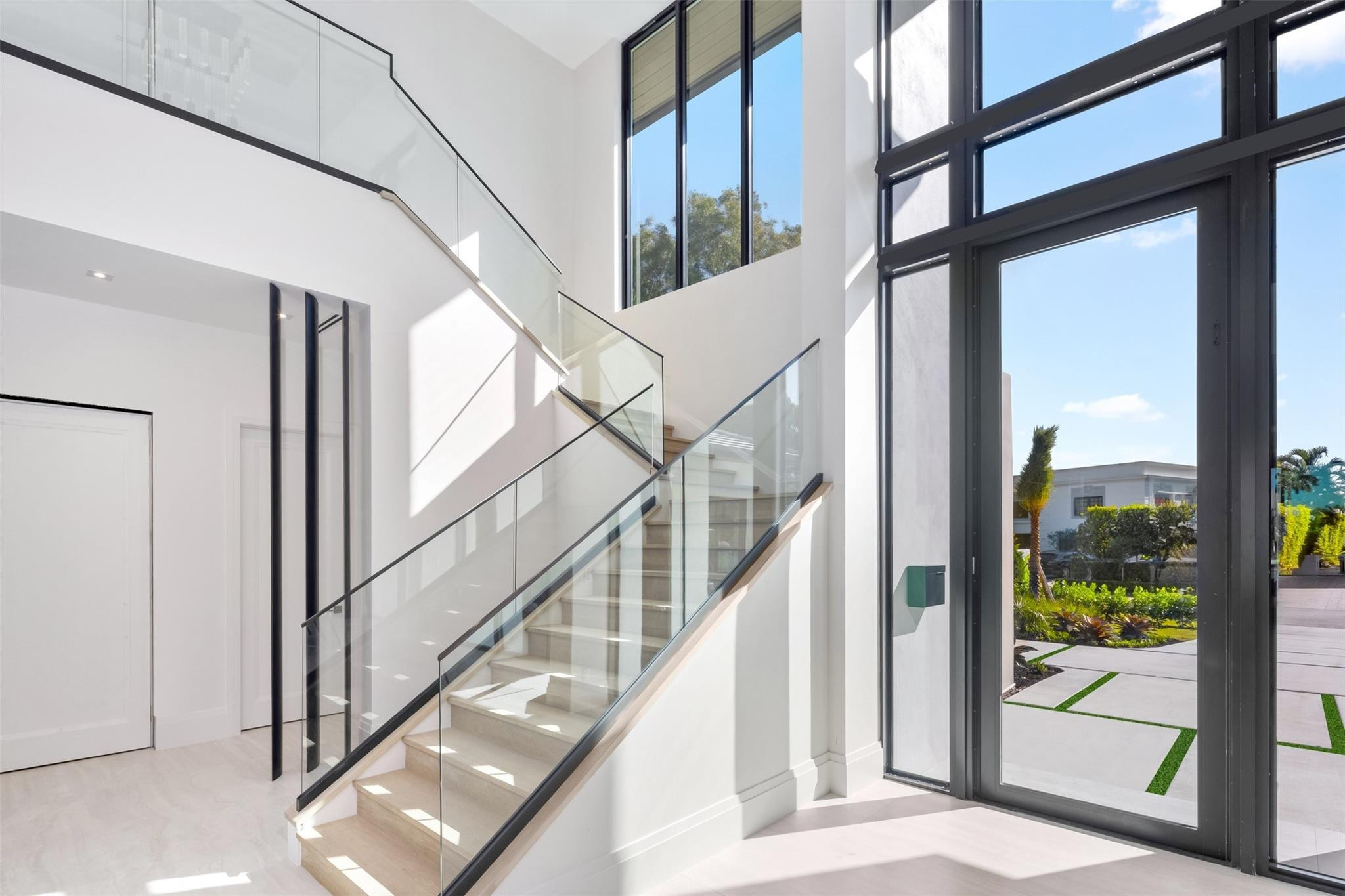 32 Seneca Rd