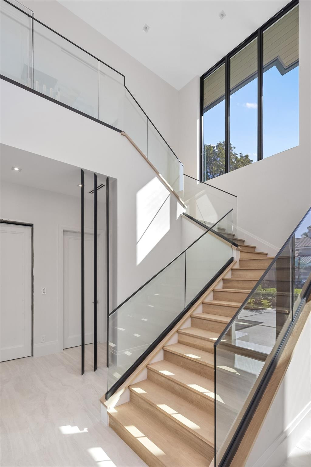 32 Seneca Rd
