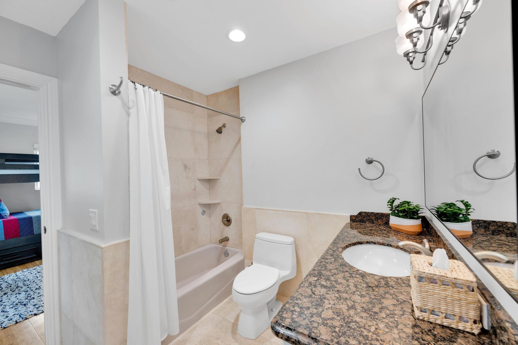 8 Oneida Ln