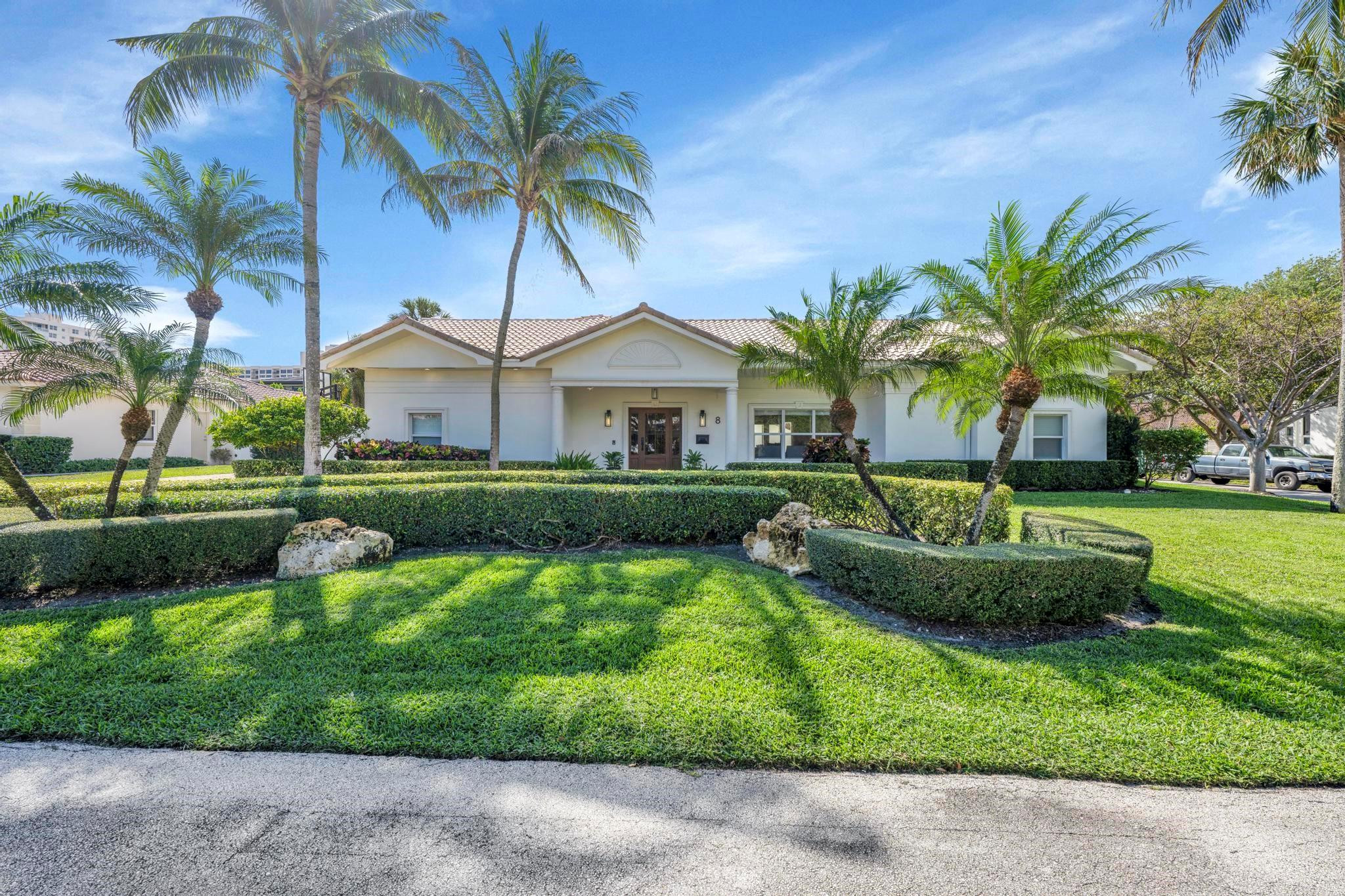 8 Oneida Ln