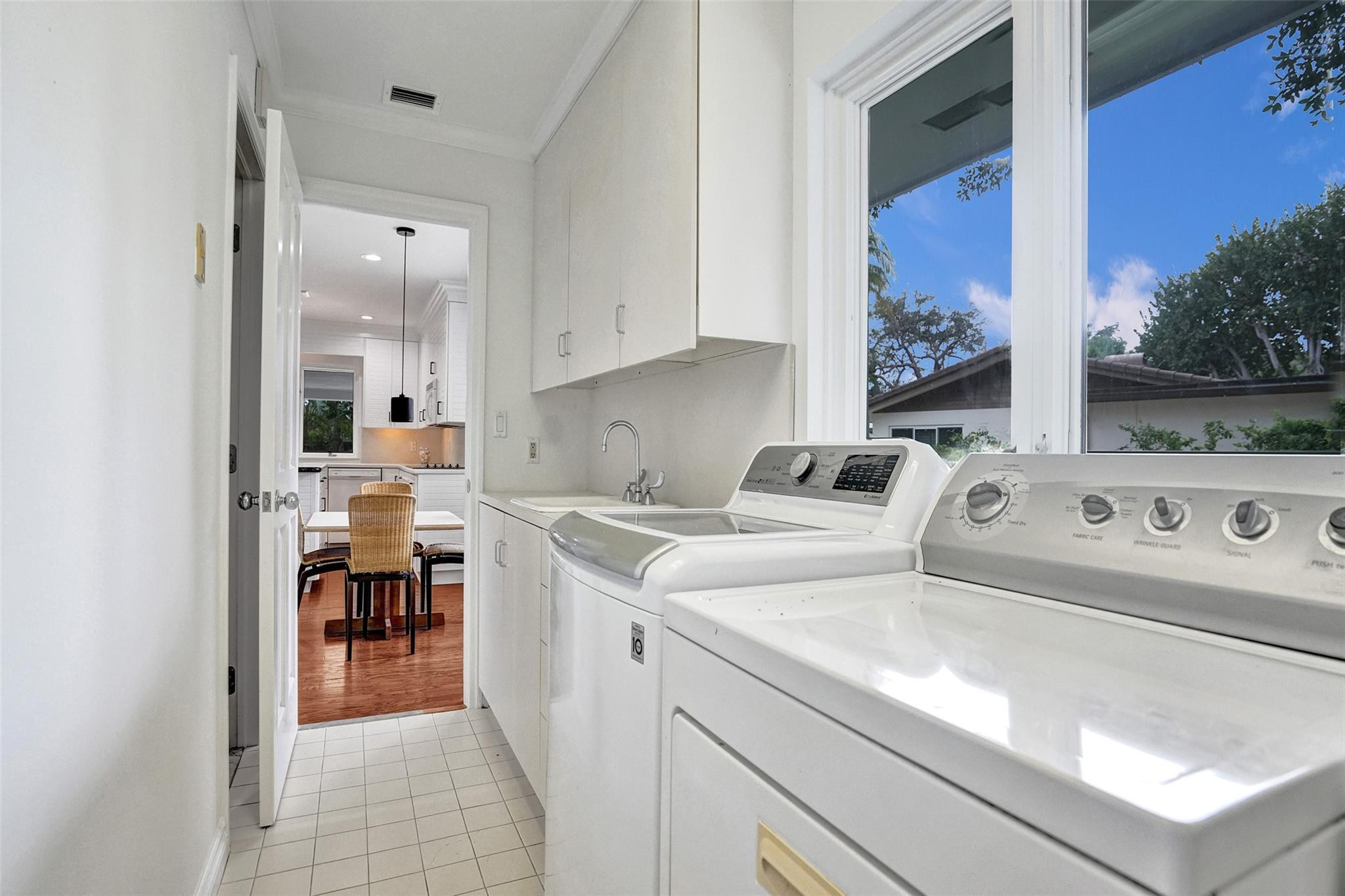 4 Gatehouse Rd