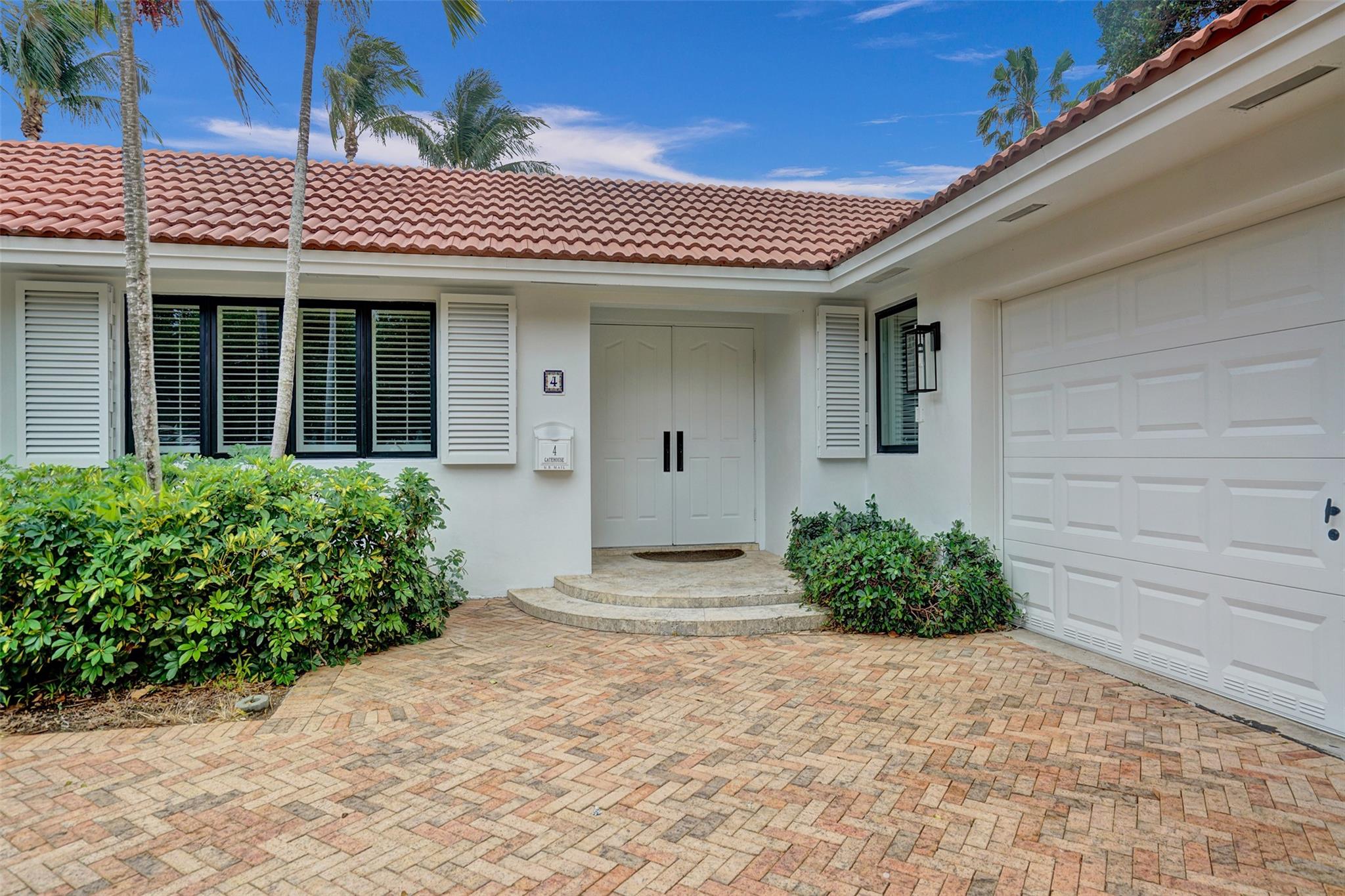 4 Gatehouse Rd
