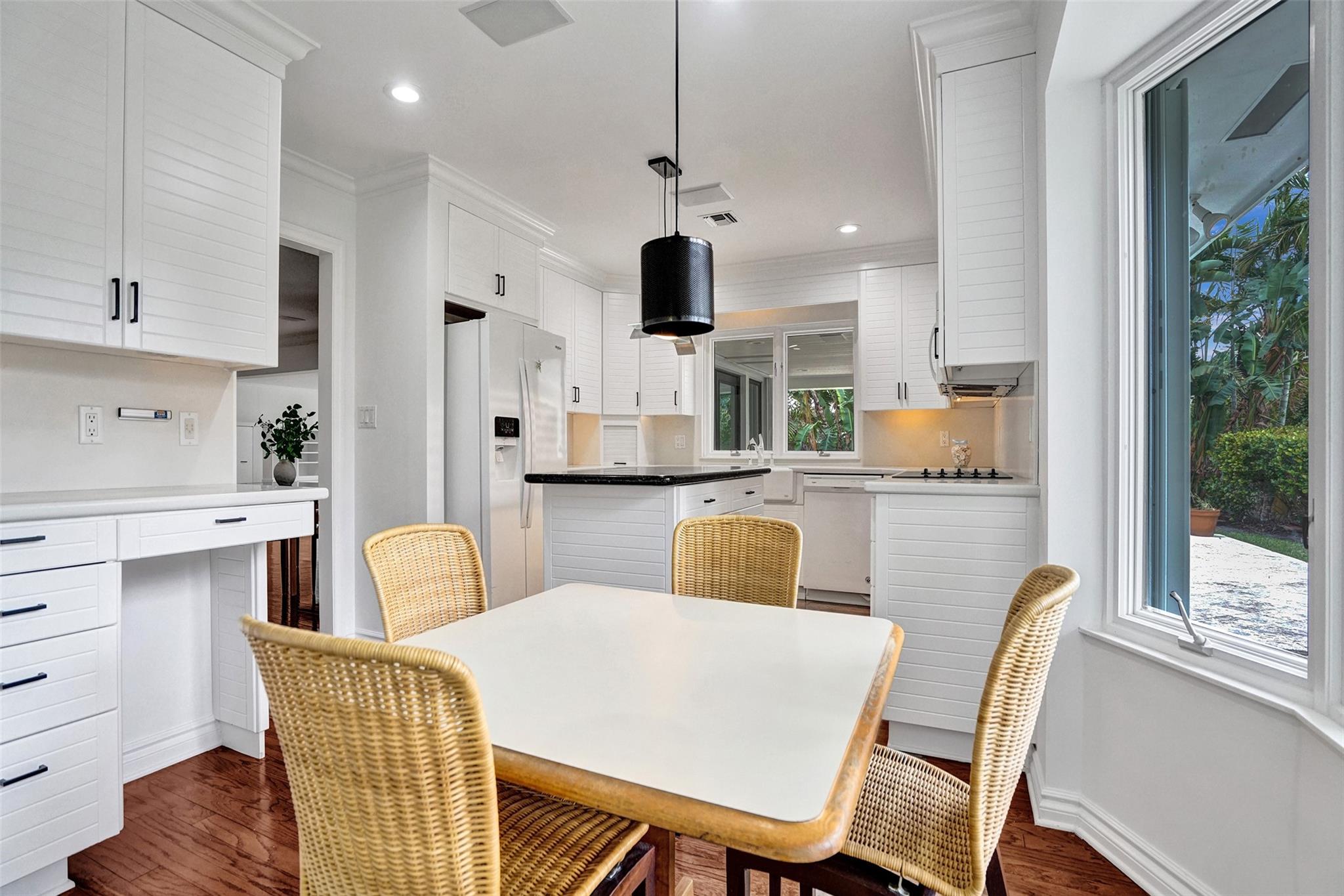 4 Gatehouse Rd