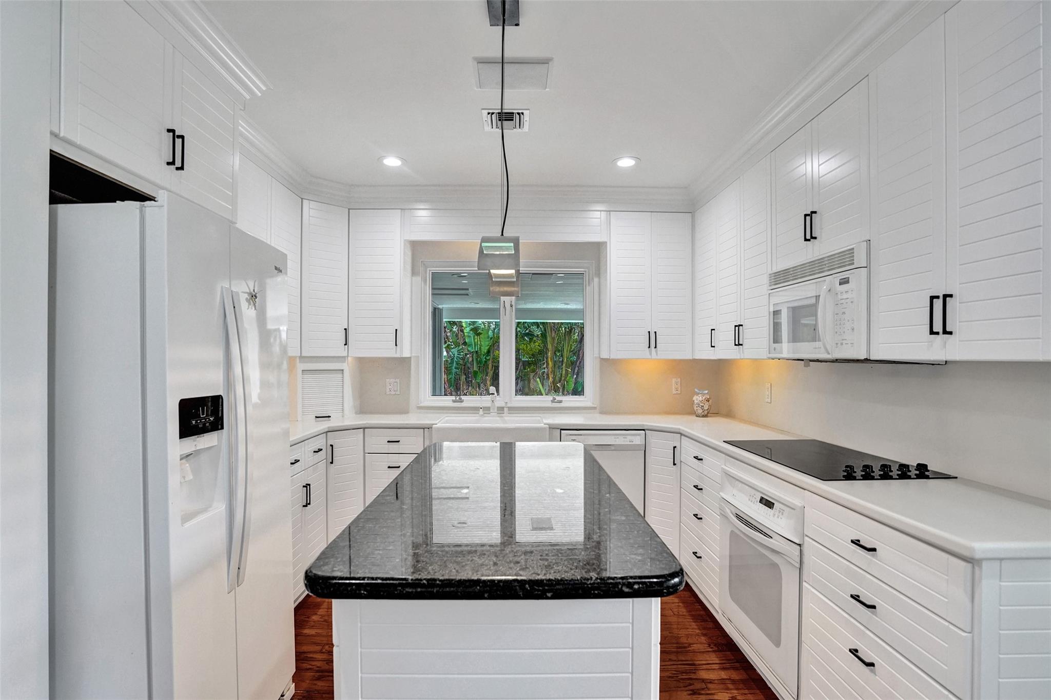 4 Gatehouse Rd