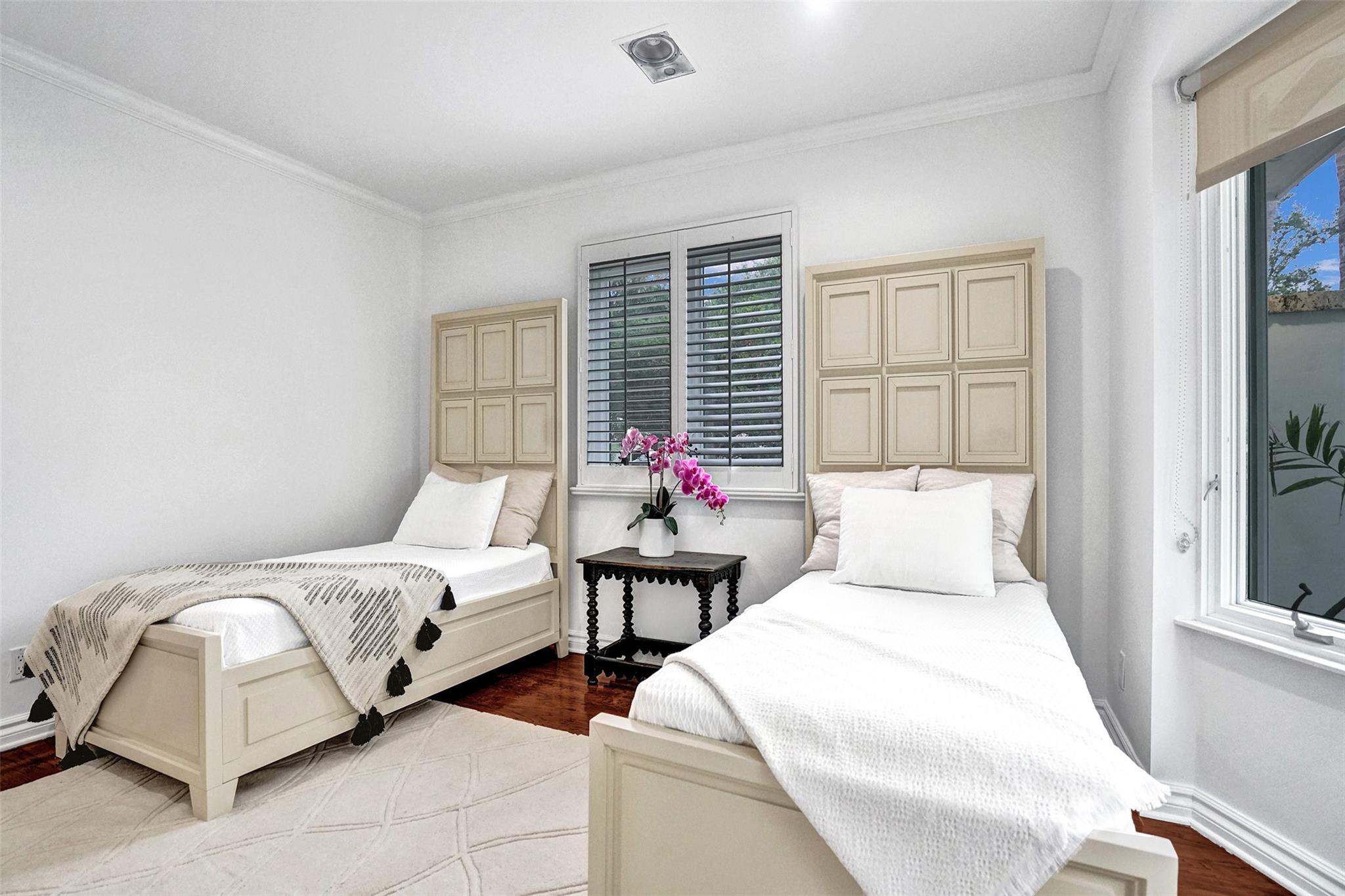 4 Gatehouse Rd