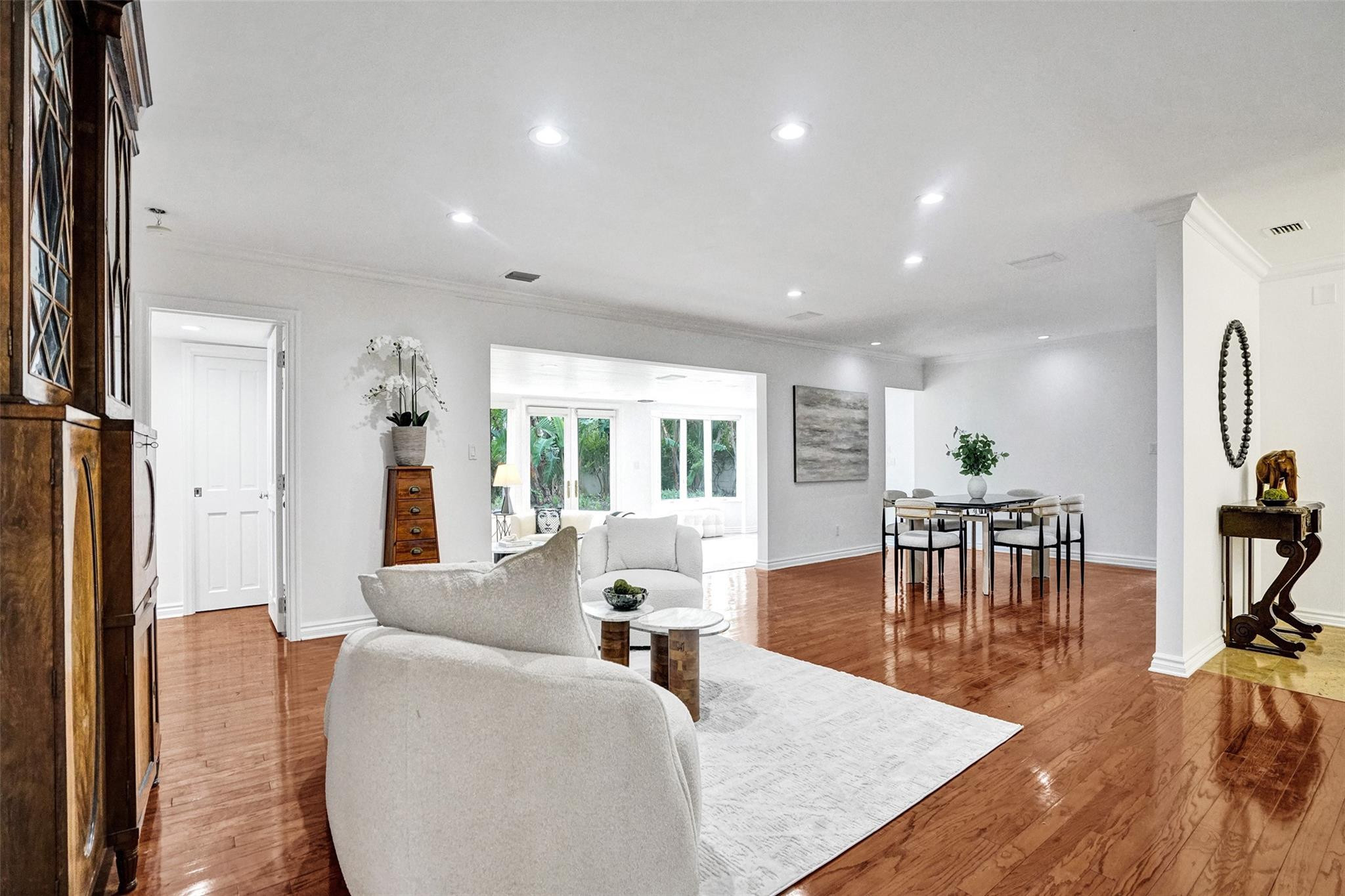 4 Gatehouse Rd