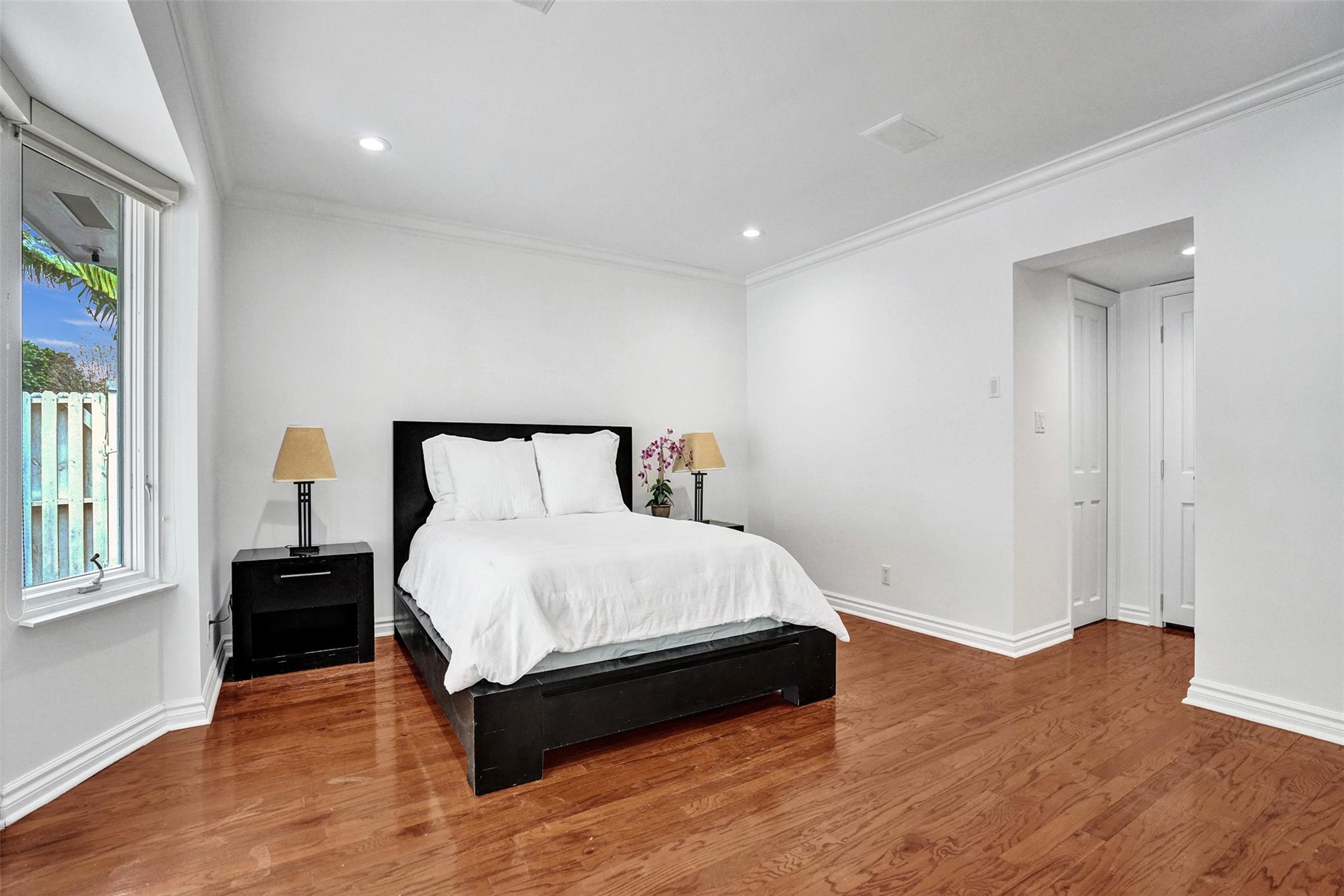 4 Gatehouse Rd