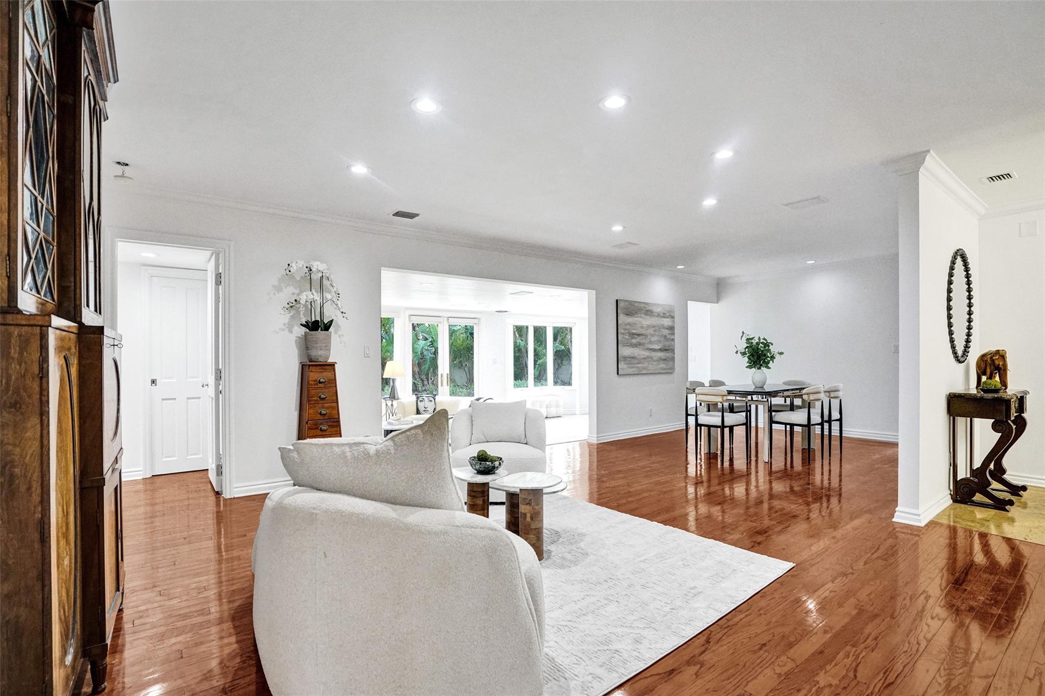 4 Gatehouse Rd