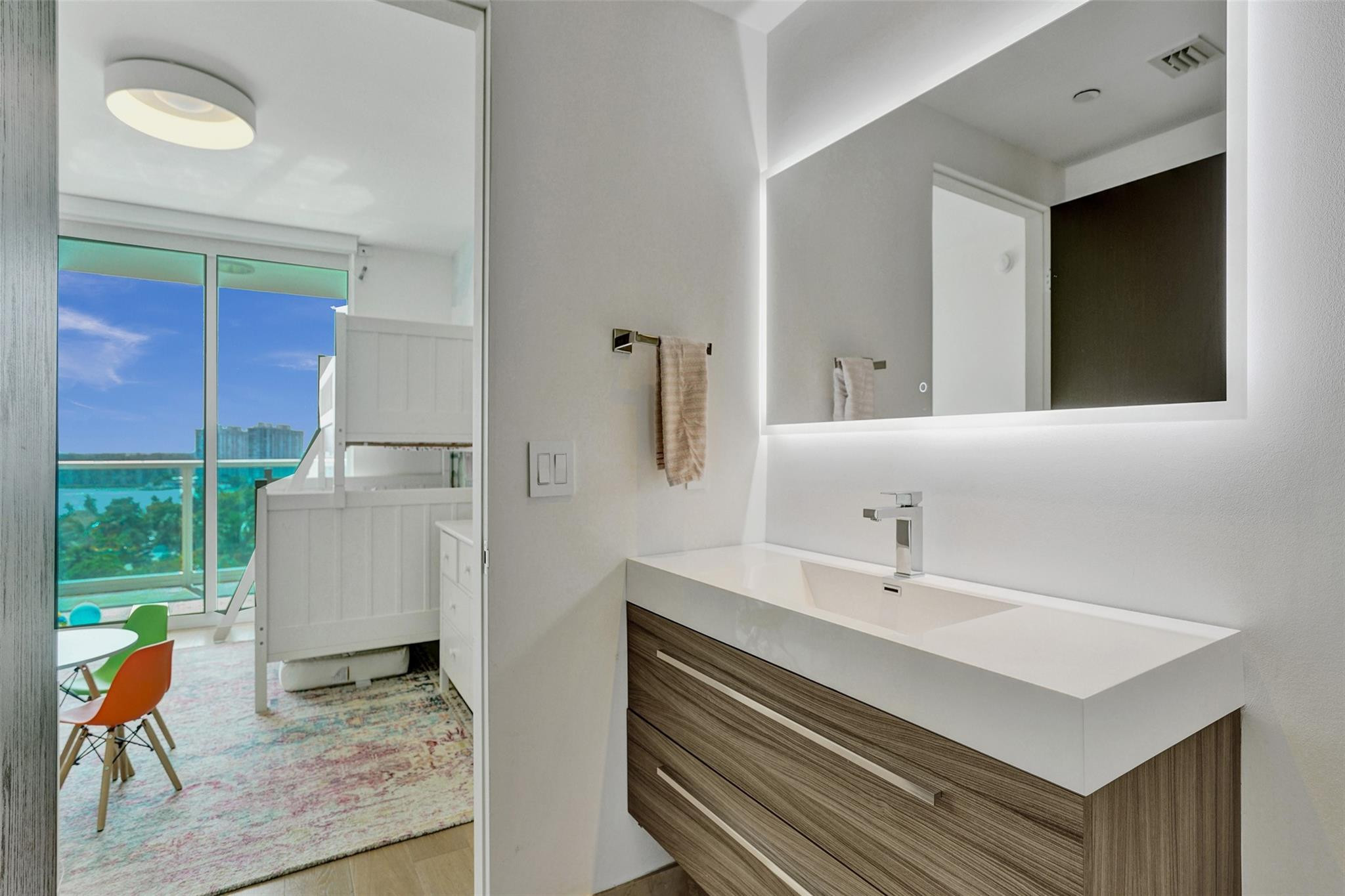 3301 NE 183rd St 1106