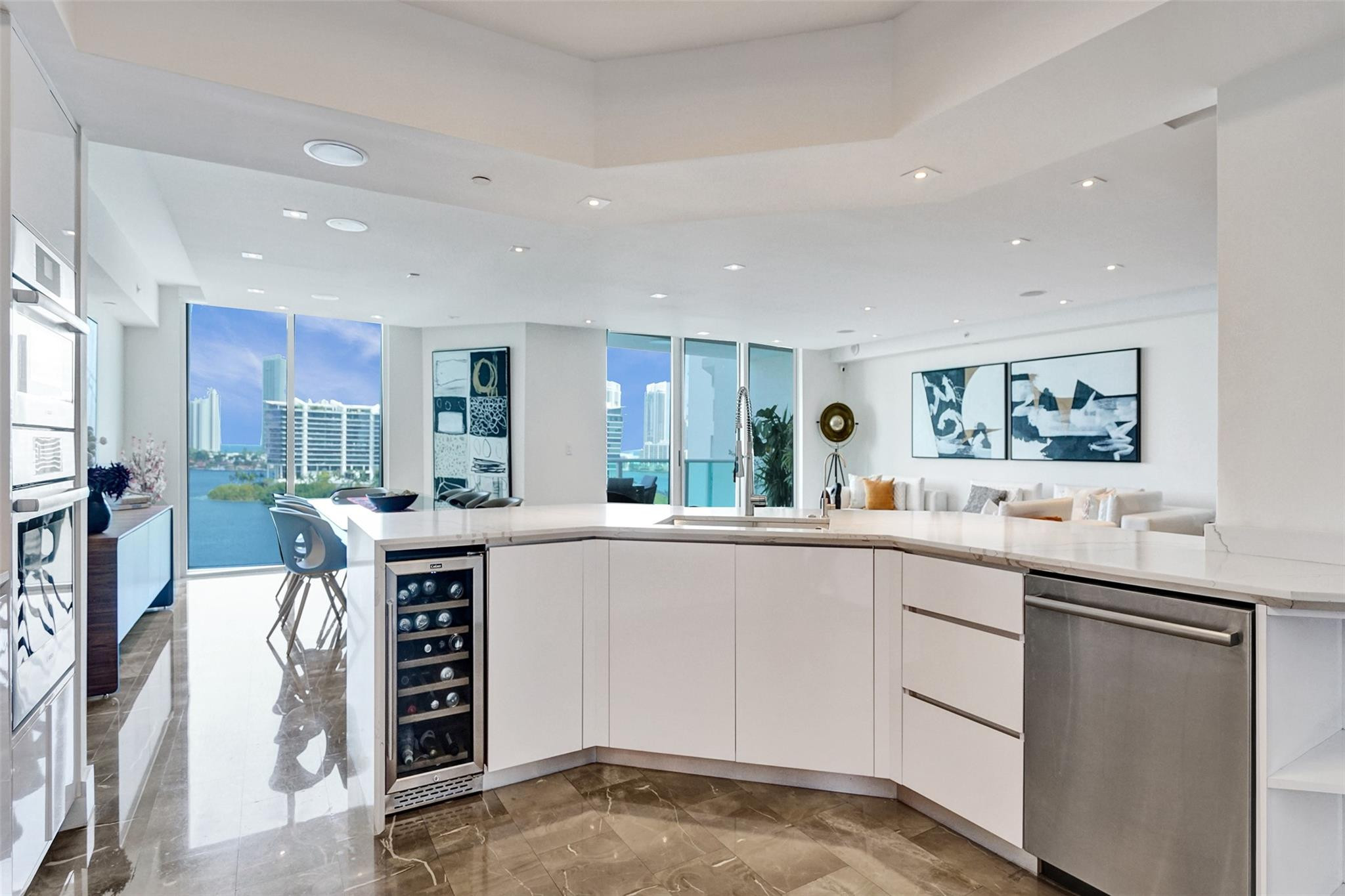 3301 NE 183rd St 1106