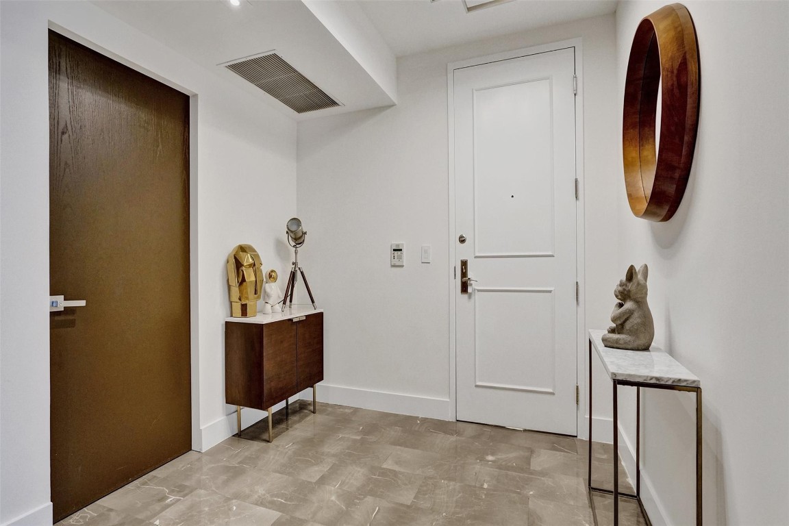 3301 NE 183rd St 1106