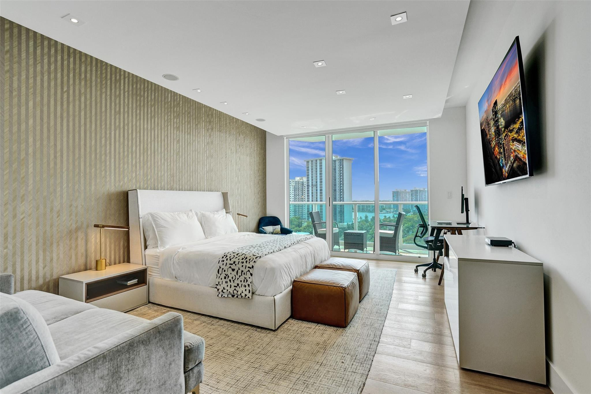 3301 NE 183rd St 1106