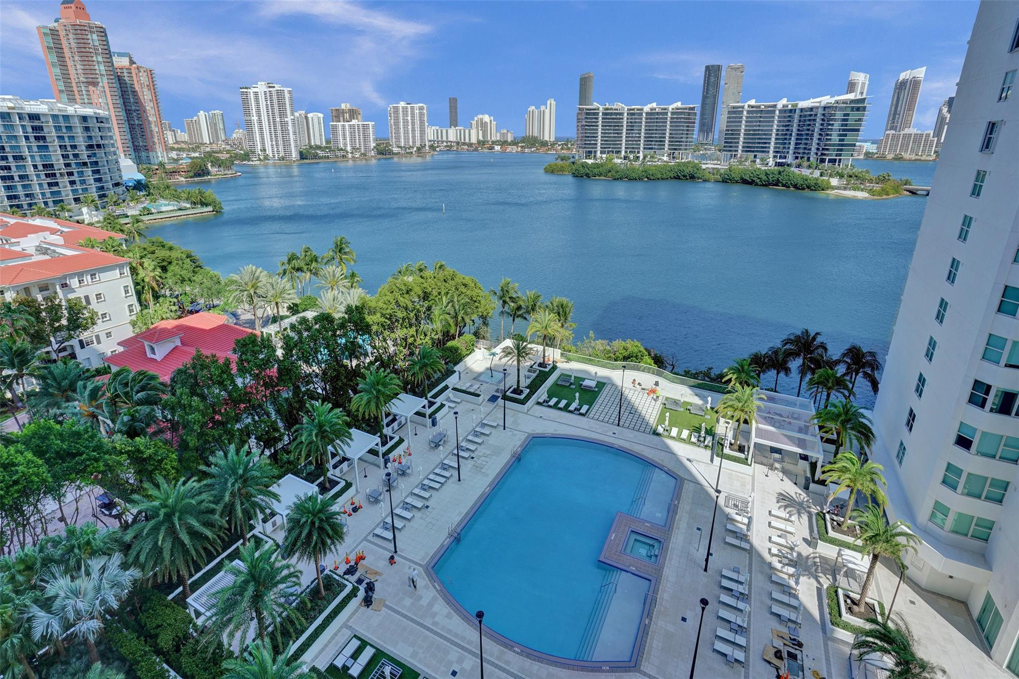 3301 NE 183rd St 1106