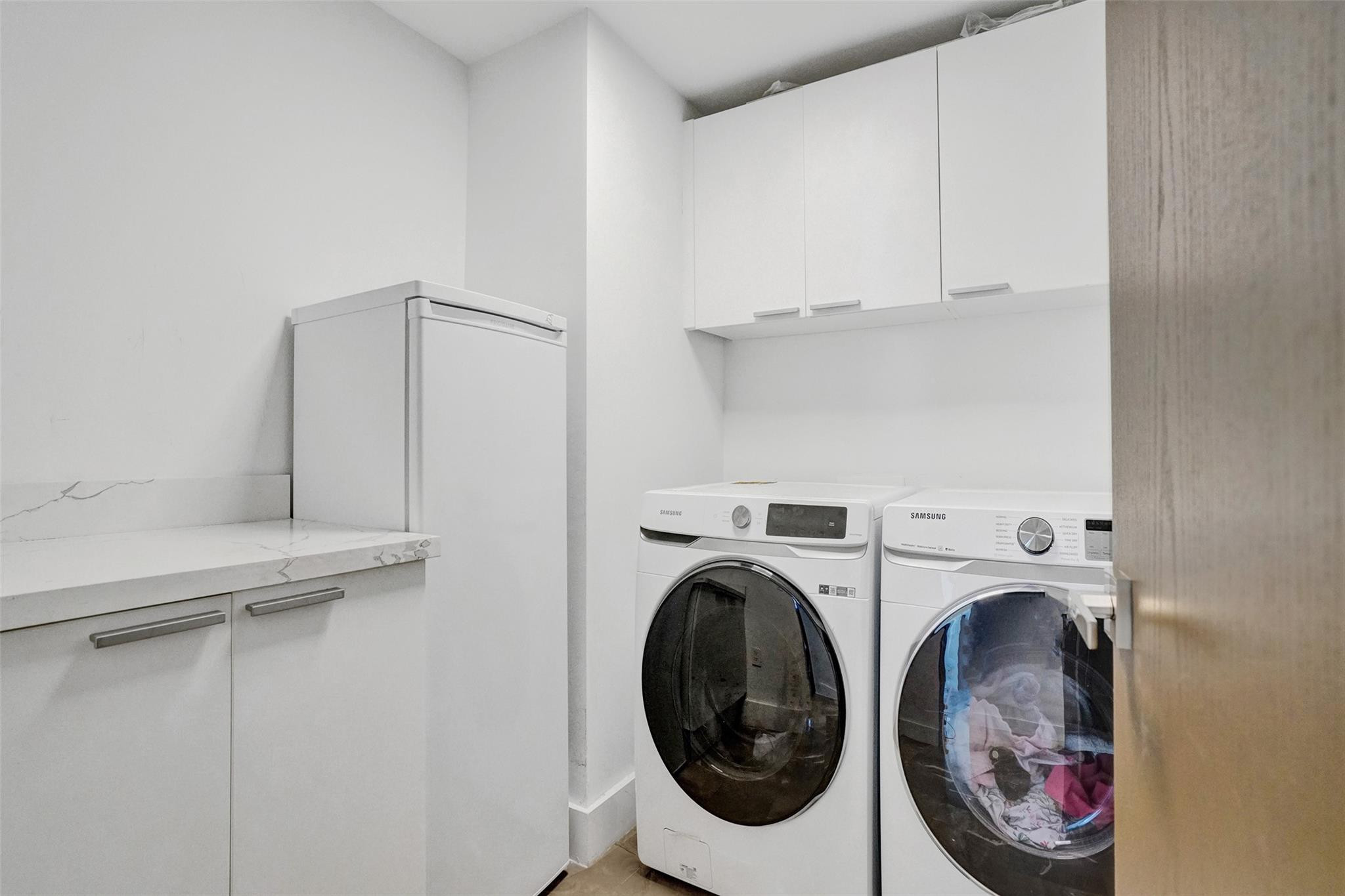 3301 NE 183rd St 1106