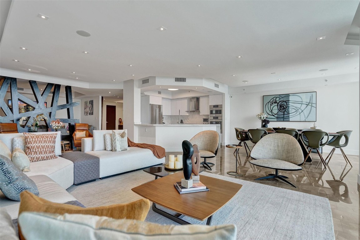 3301 NE 183rd St 1106