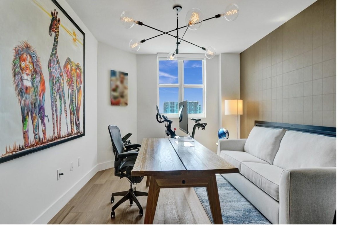 3301 NE 183rd St 1106