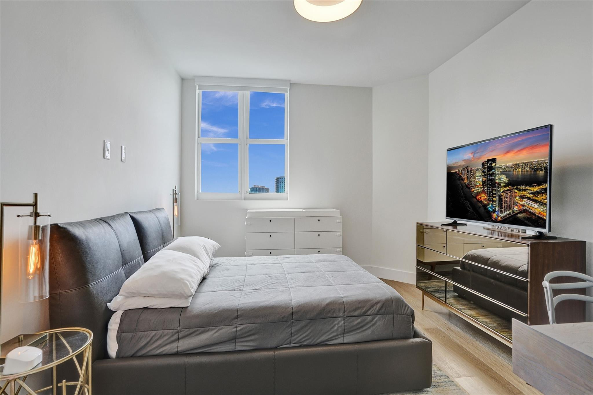 3301 NE 183rd St 1106