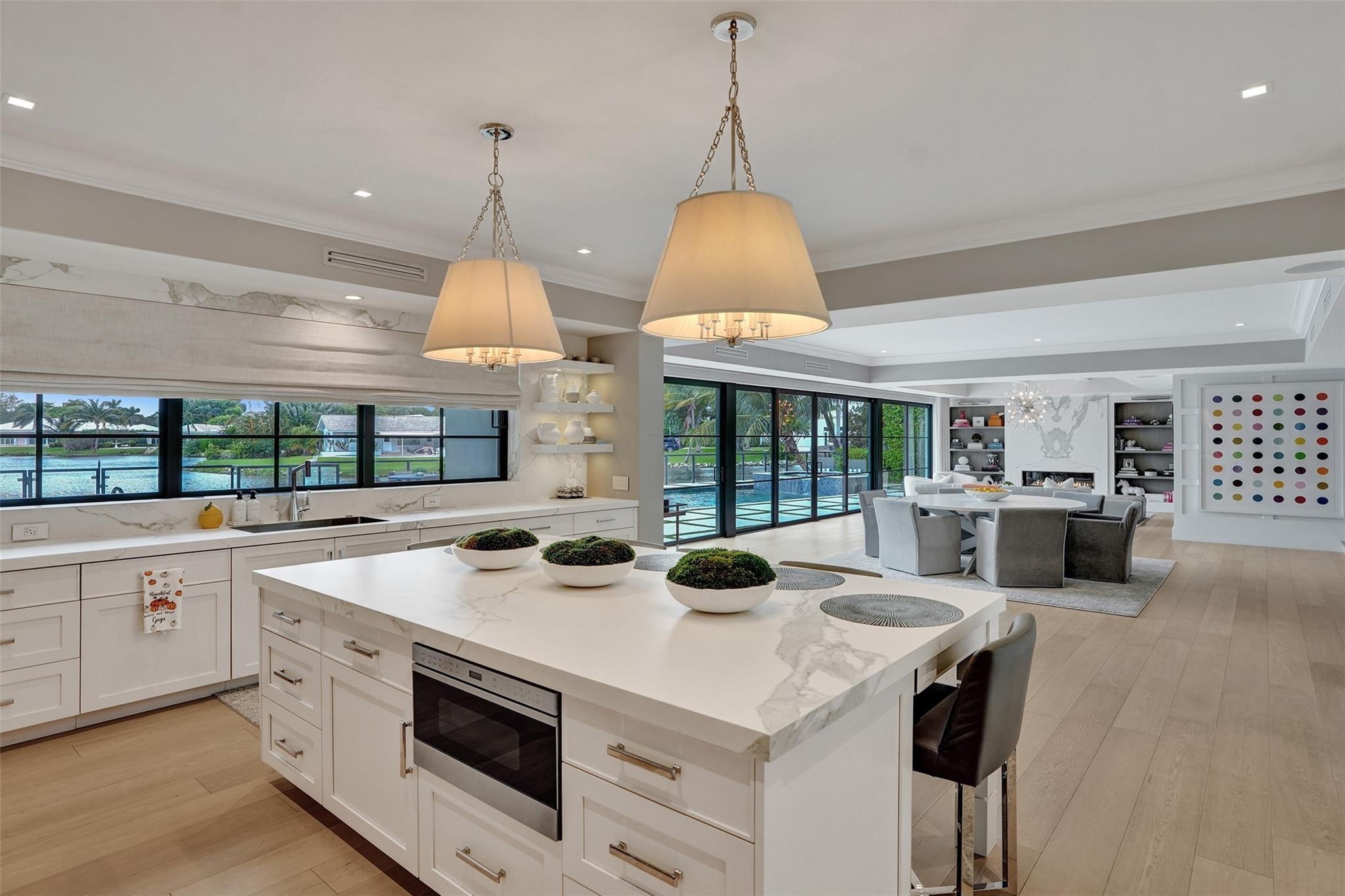 3 Cayuga Rd