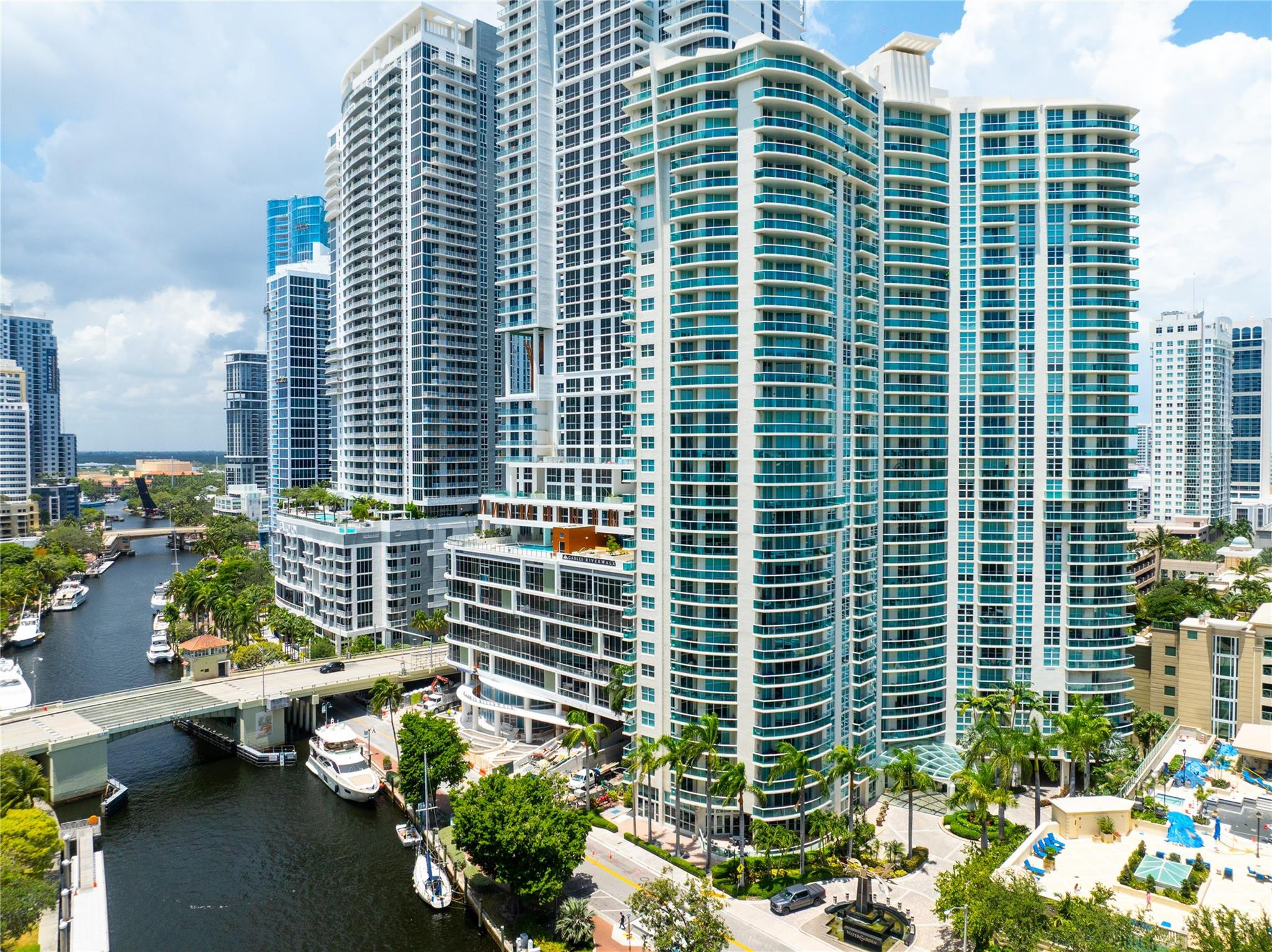 347 N New River Dr 2808