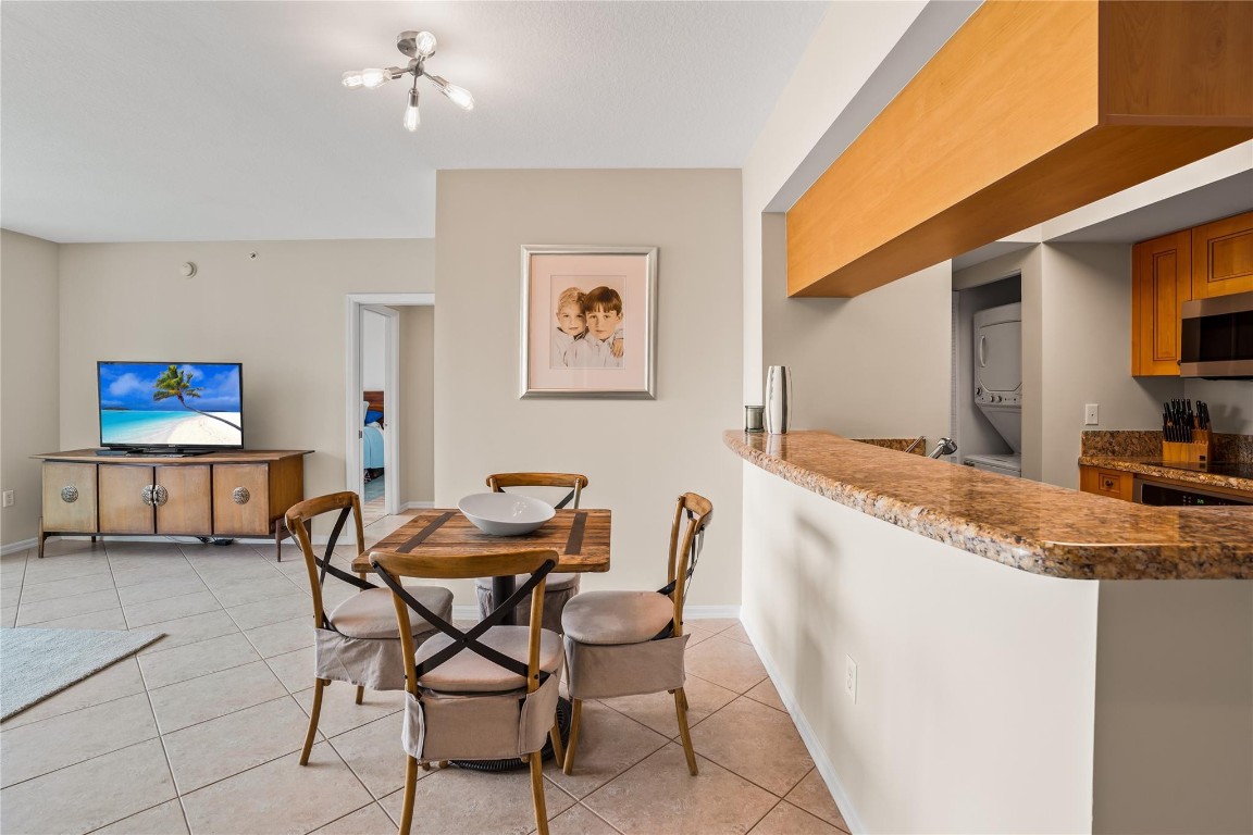 347 N New River Dr 2808