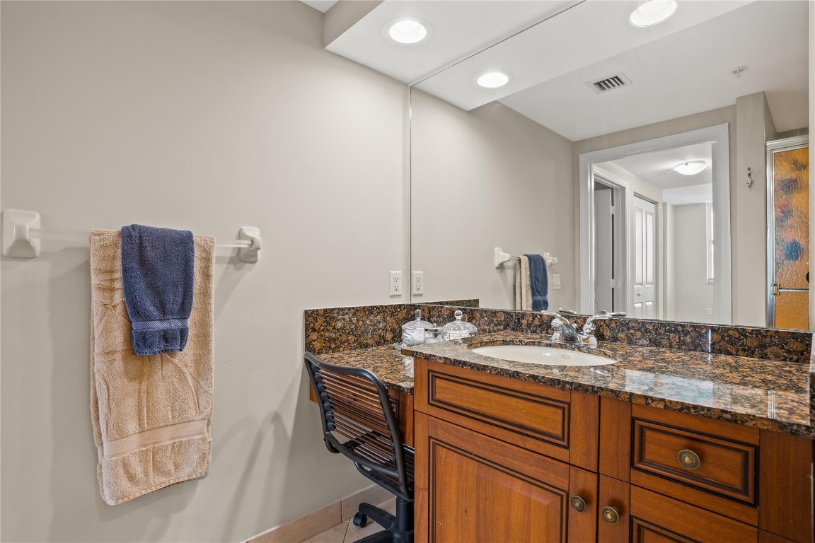 347 N New River Dr 2808