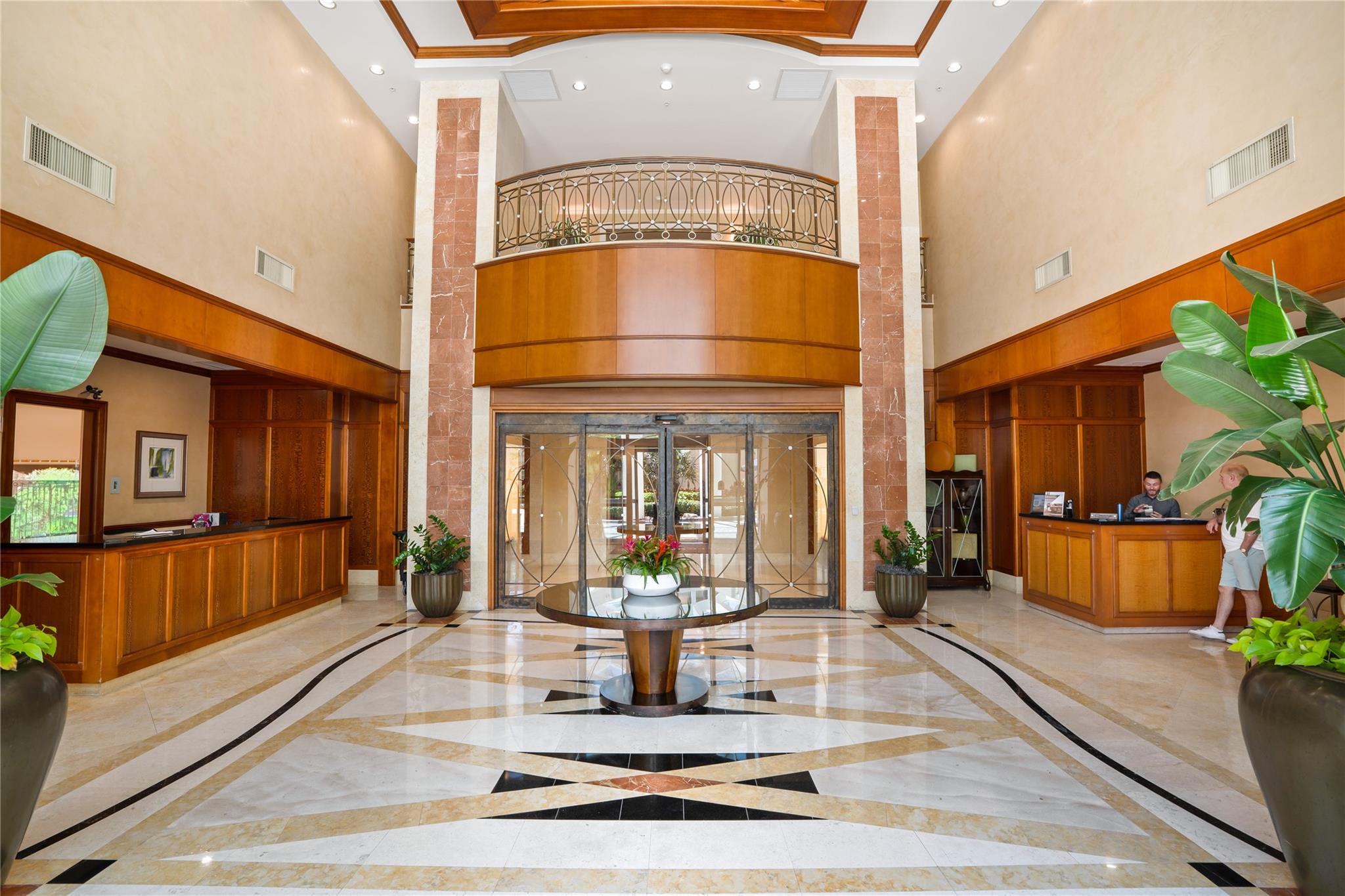 347 N New River Dr 2808