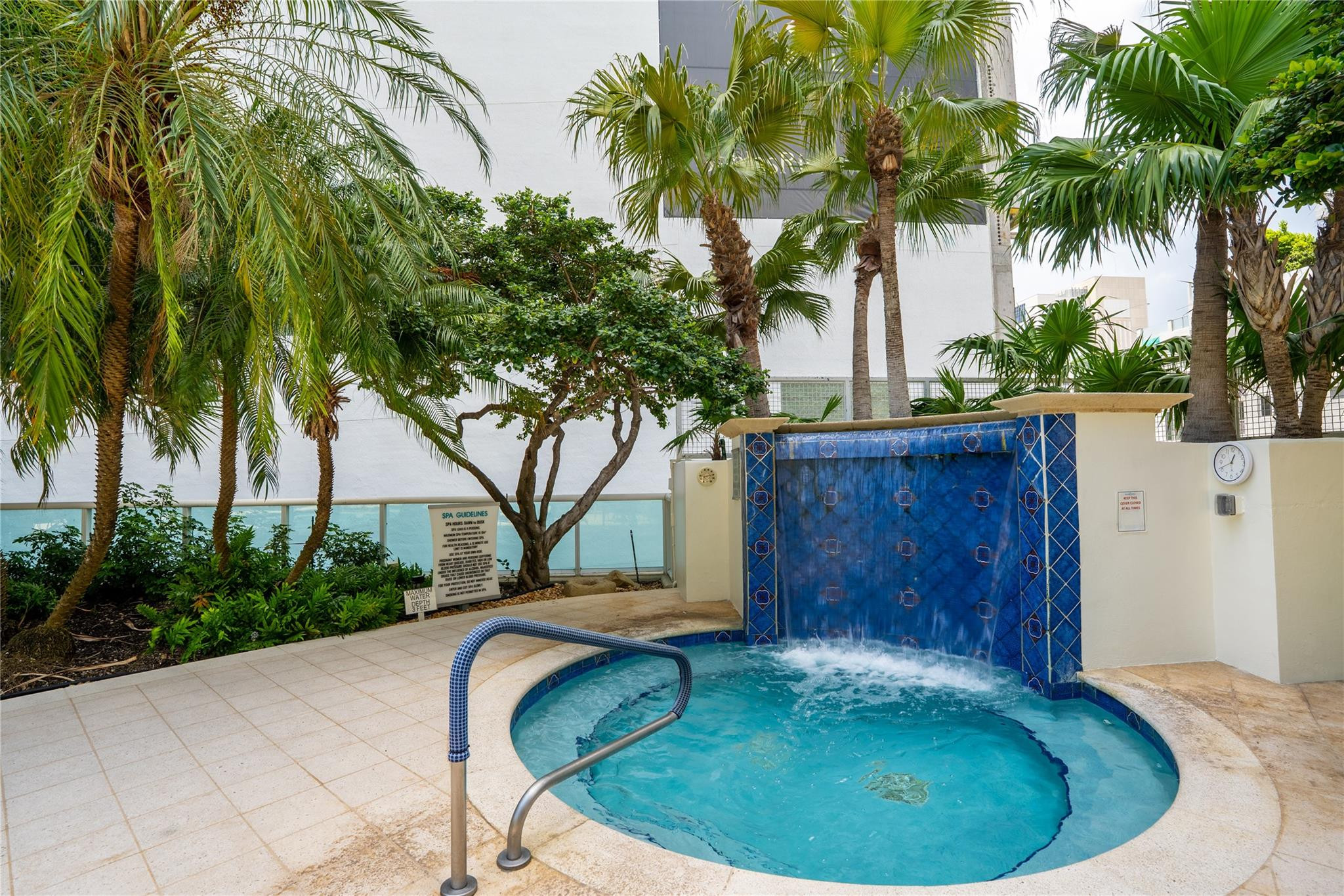 347 N New River Dr 2808