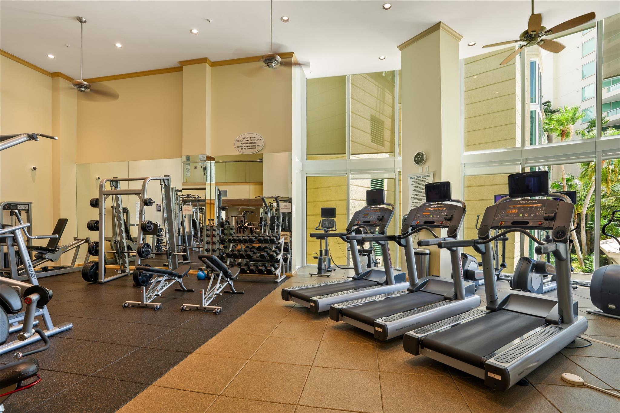 347 N New River Dr 2808