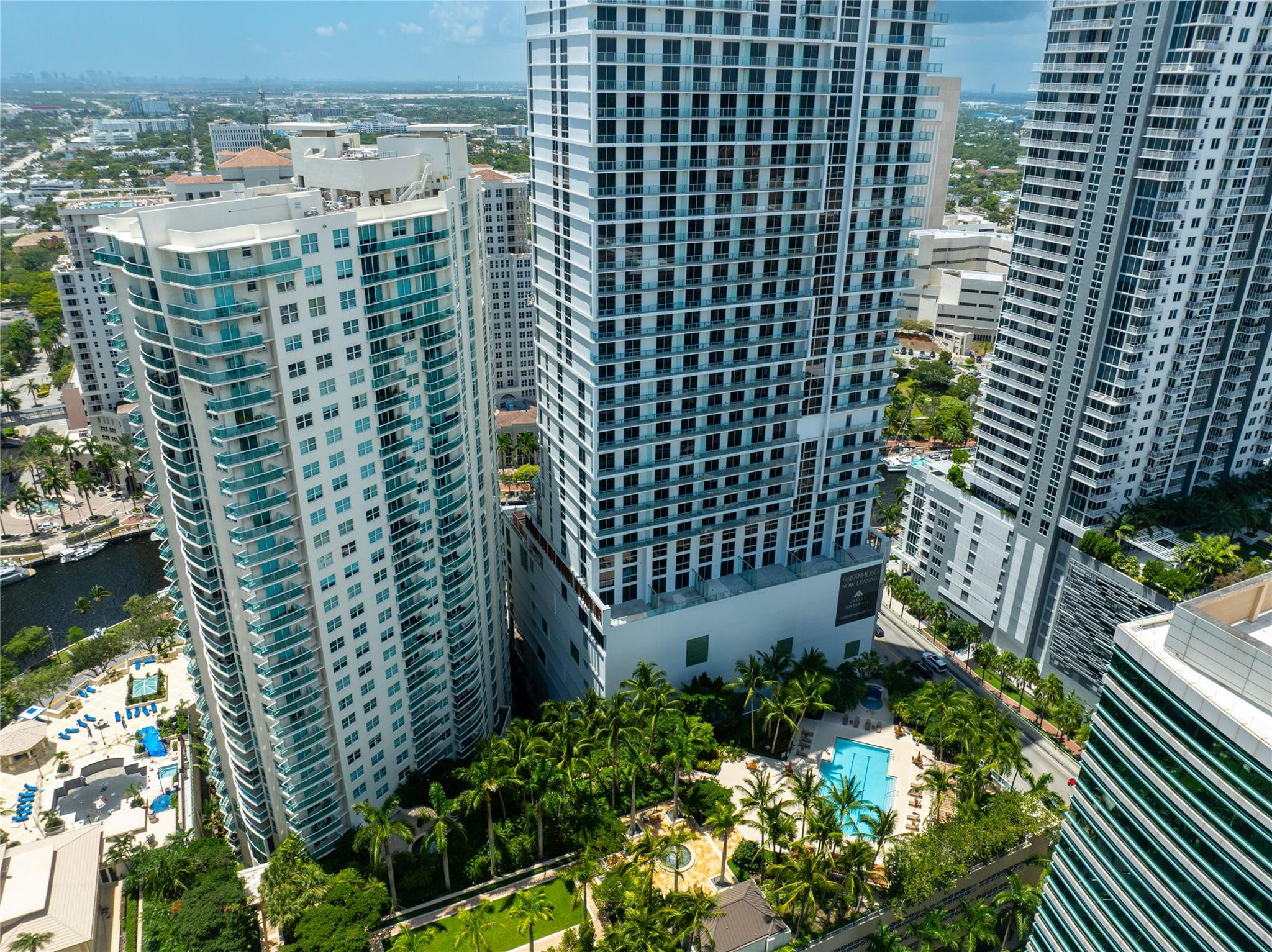 347 N New River Dr 2808