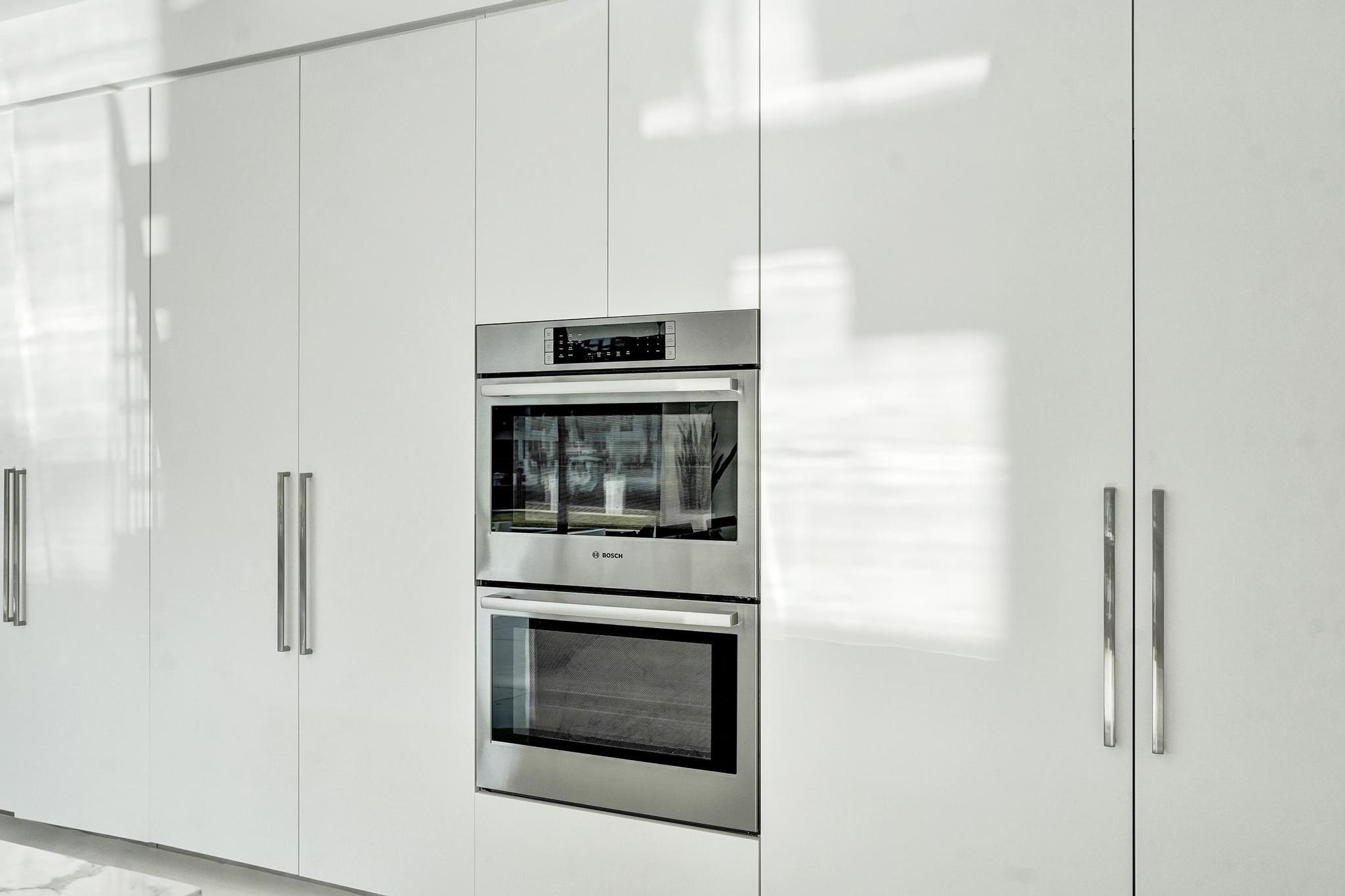 4232 E Tradewinds Ave