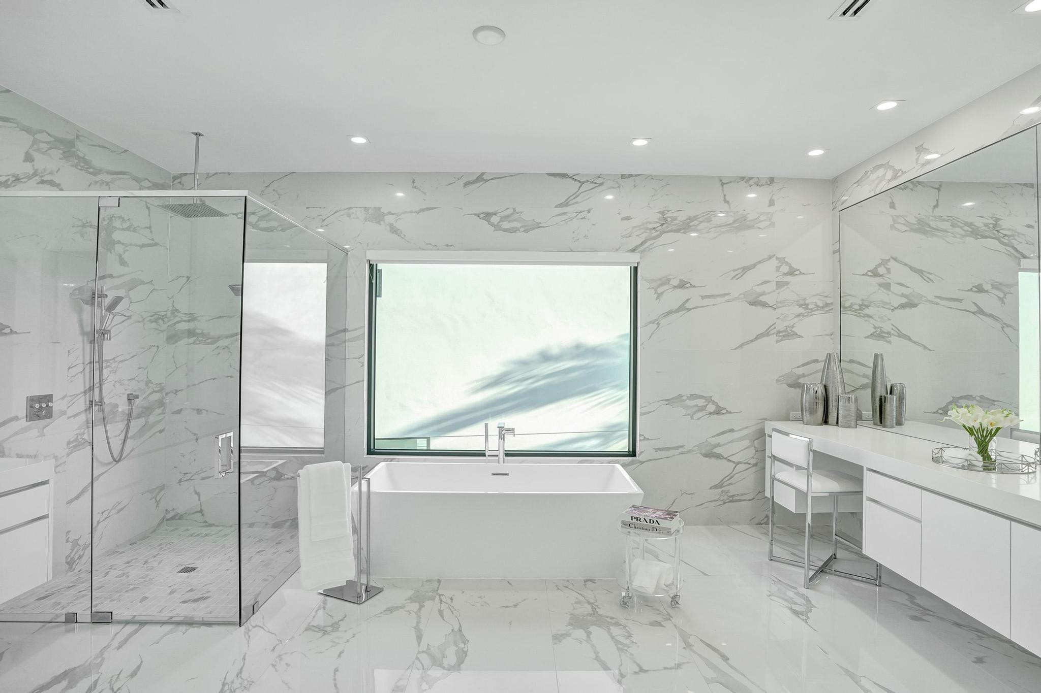 4232 E Tradewinds Ave