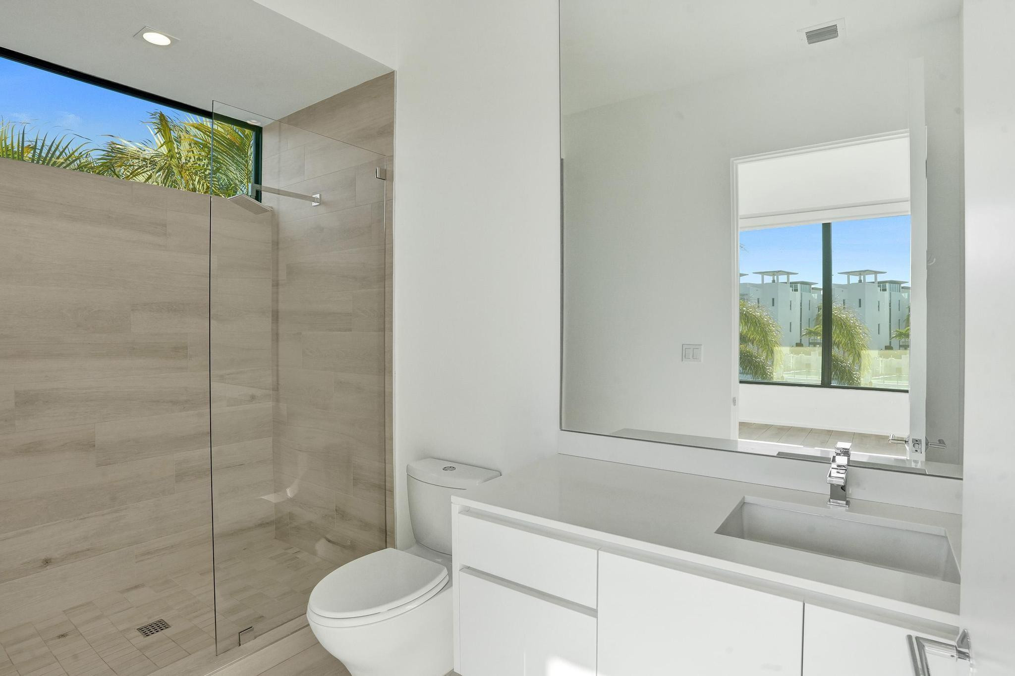 4232 E Tradewinds Ave