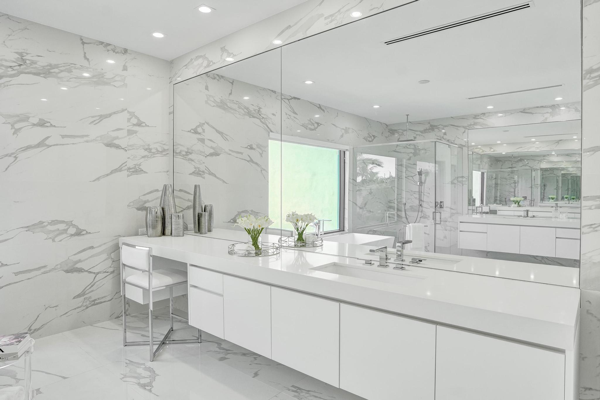 4232 E Tradewinds Ave