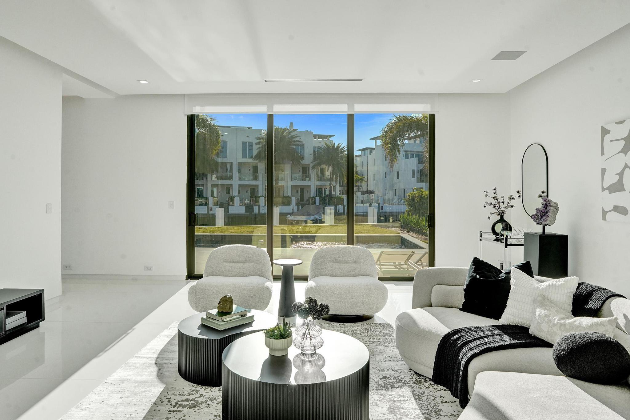 4232 E Tradewinds Ave