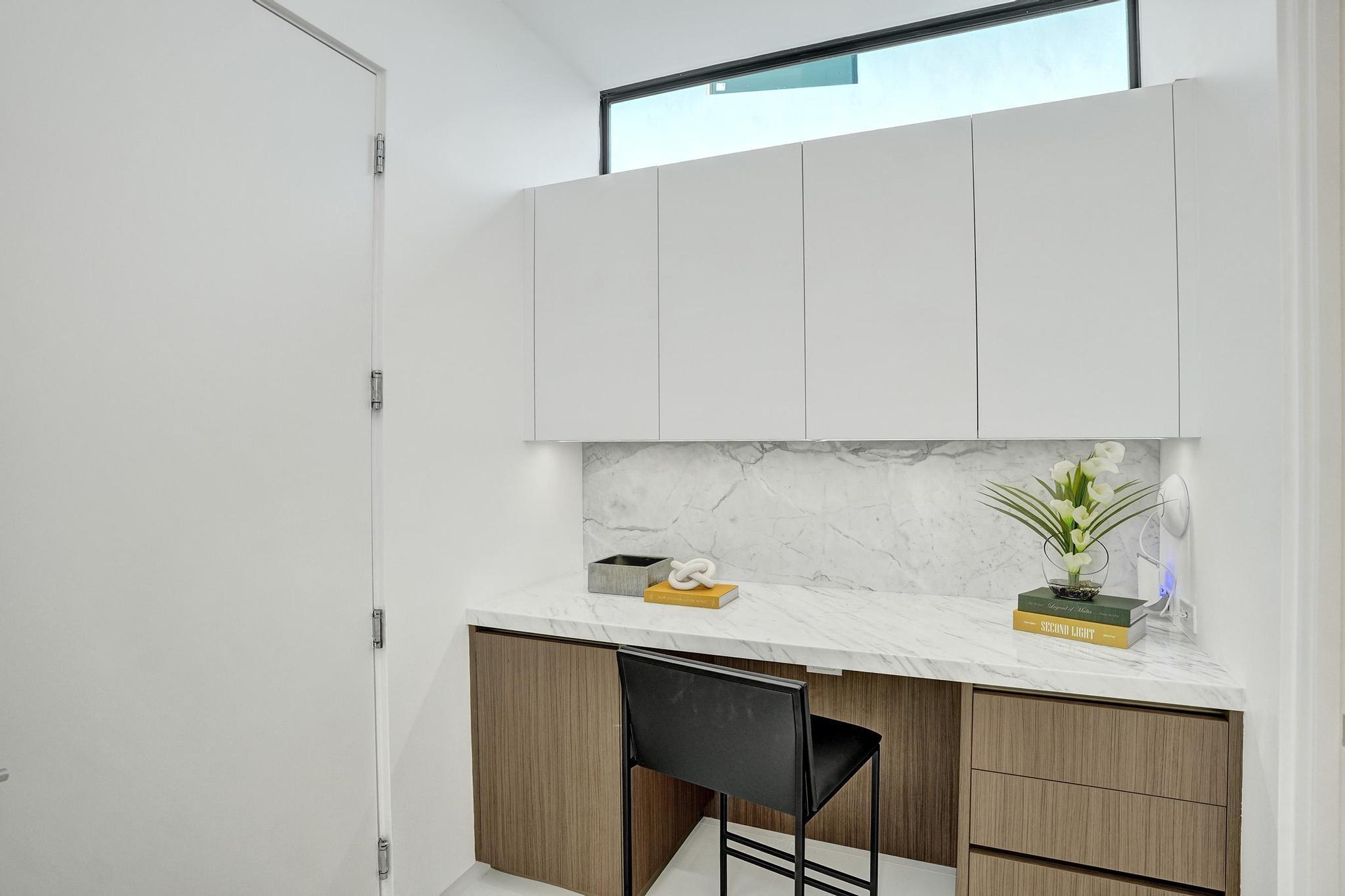 4232 E Tradewinds Ave