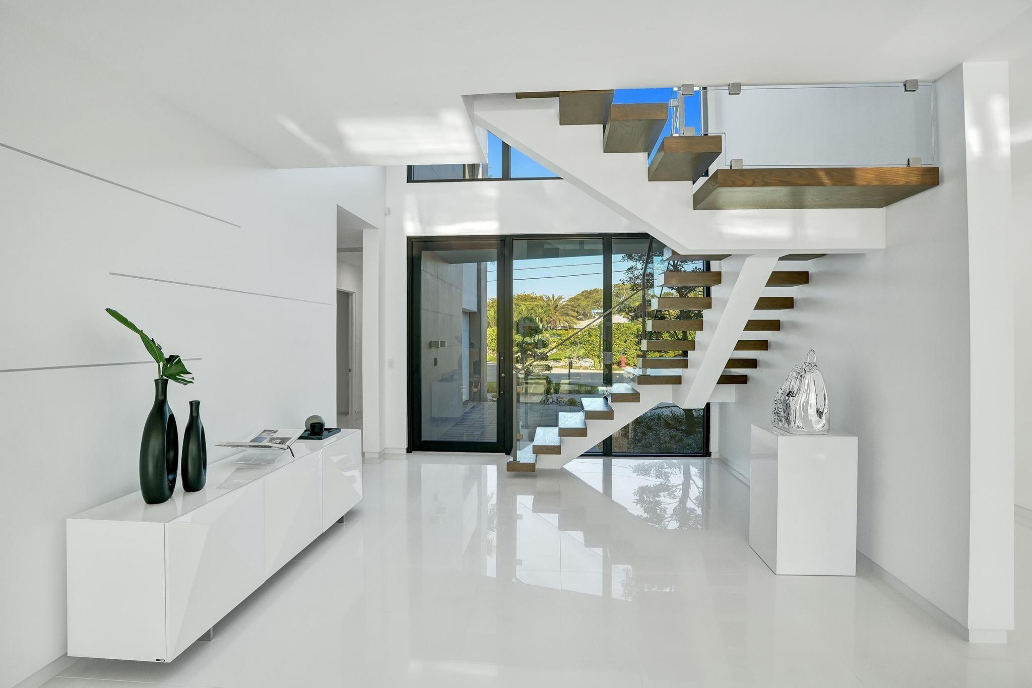 4232 E Tradewinds Ave