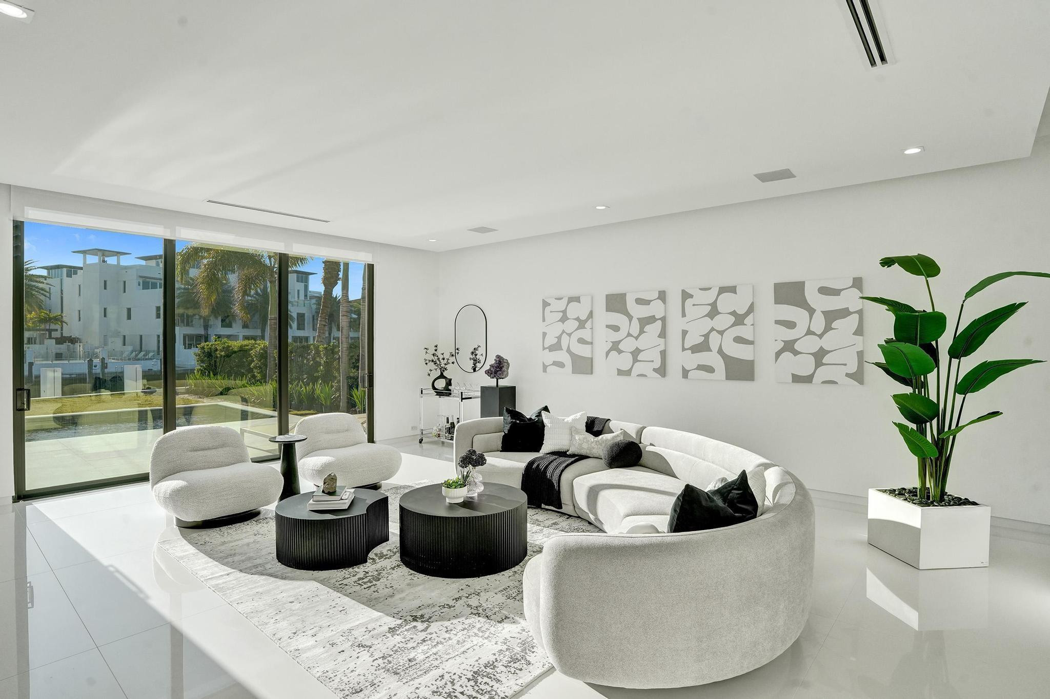 4232 E Tradewinds Ave