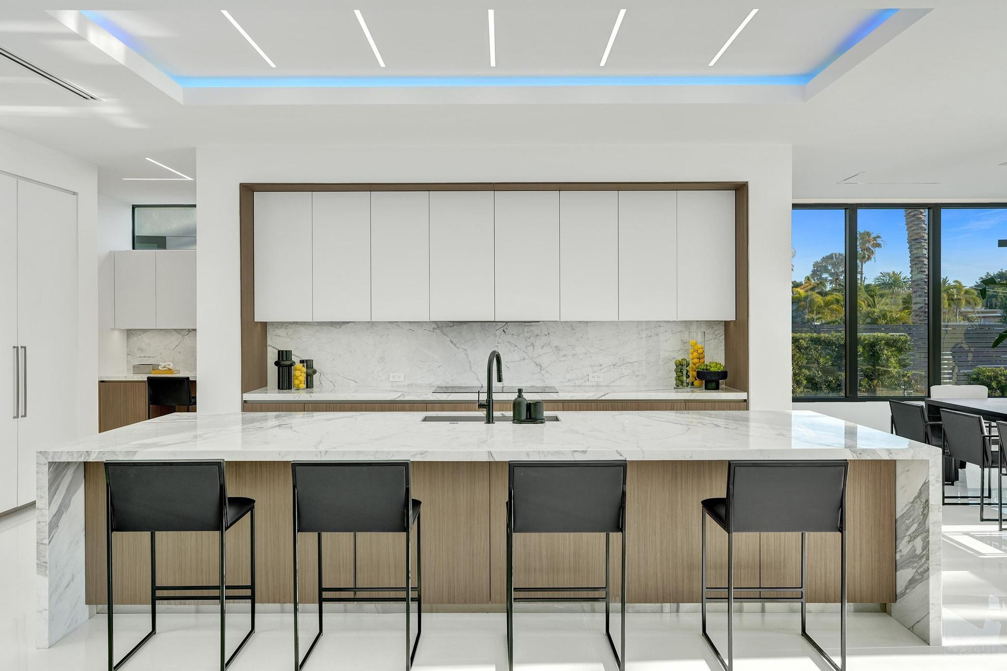 4232 E Tradewinds Ave