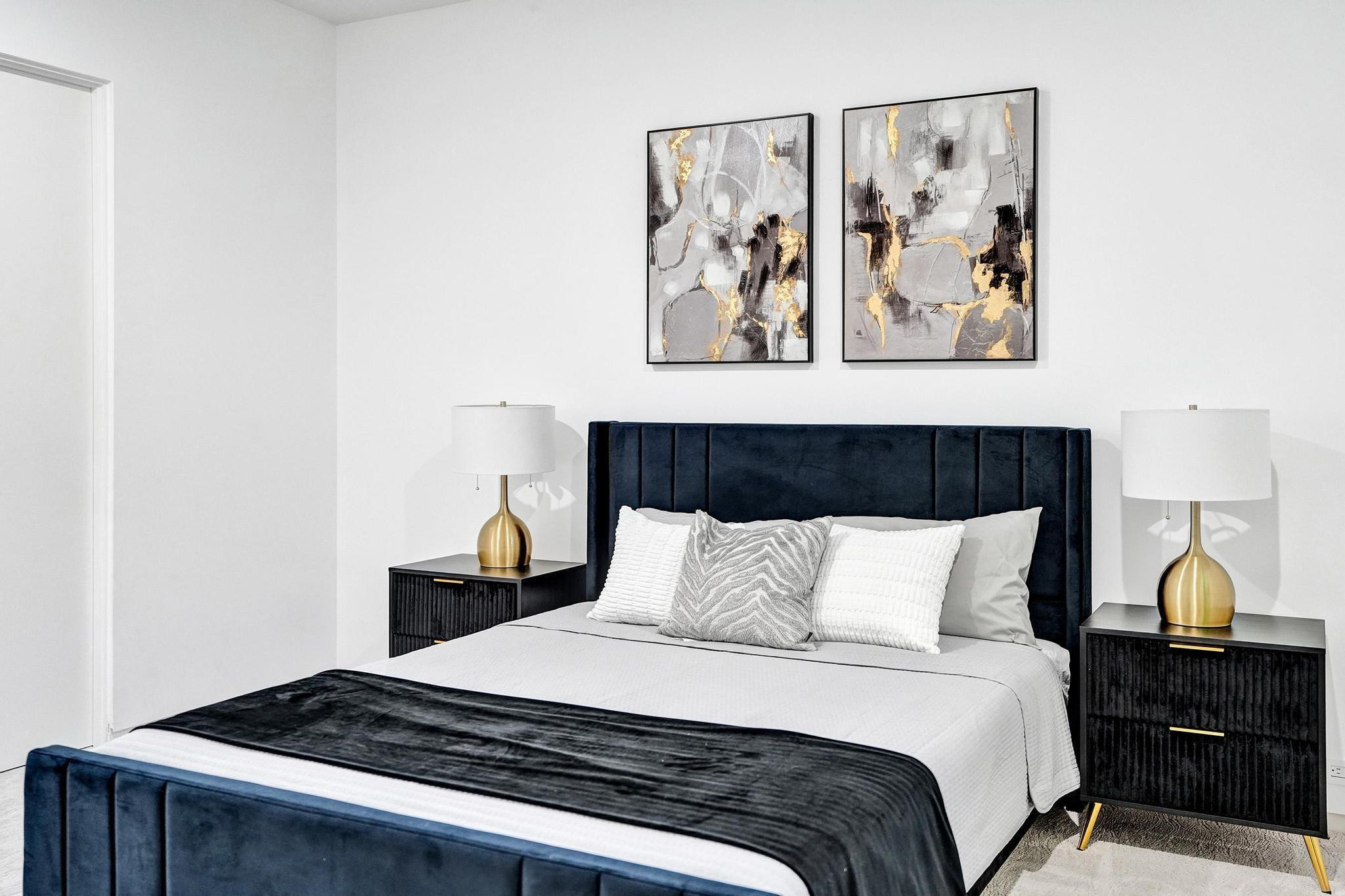 4232 E Tradewinds Ave