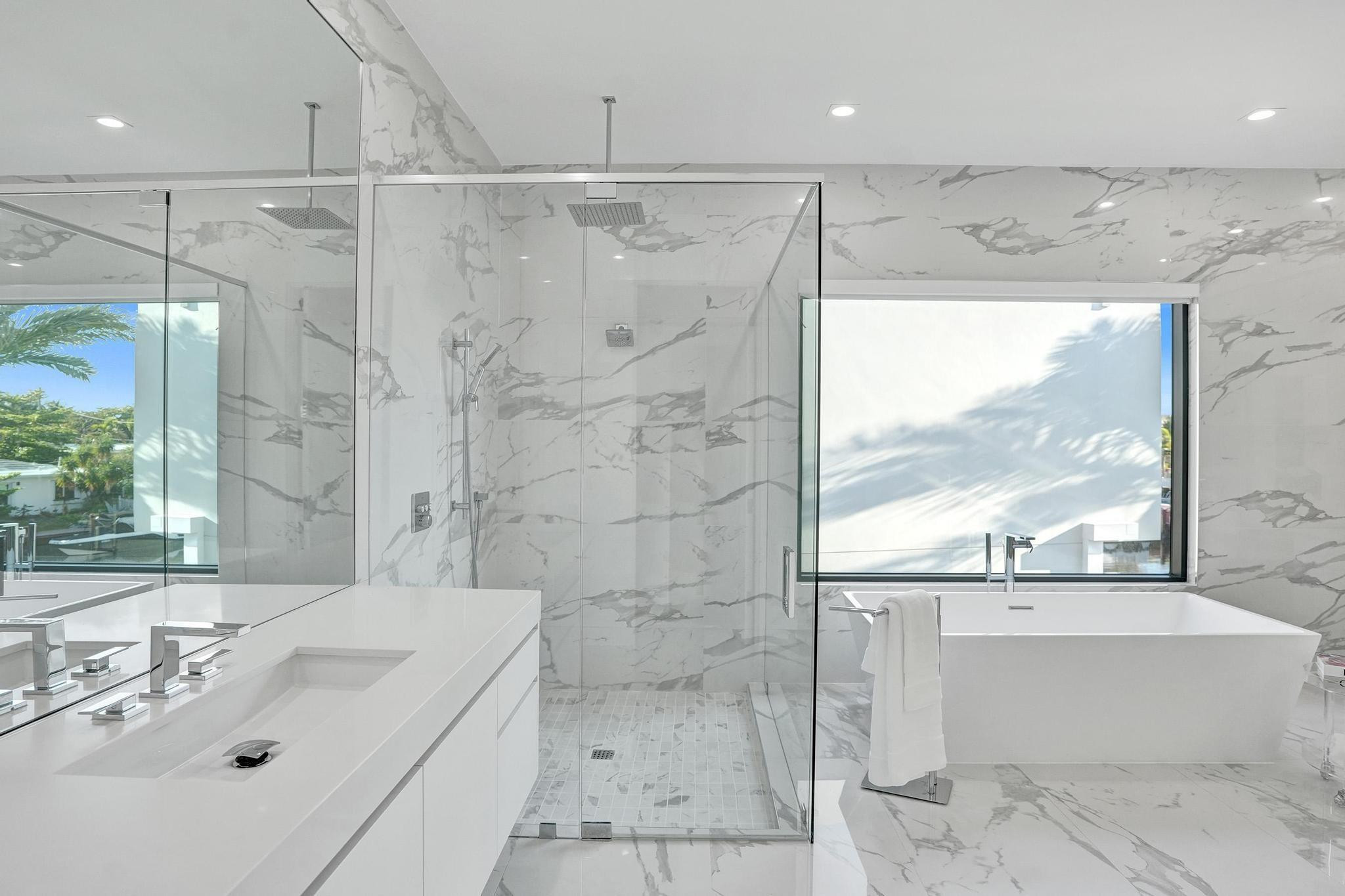 4232 E Tradewinds Ave