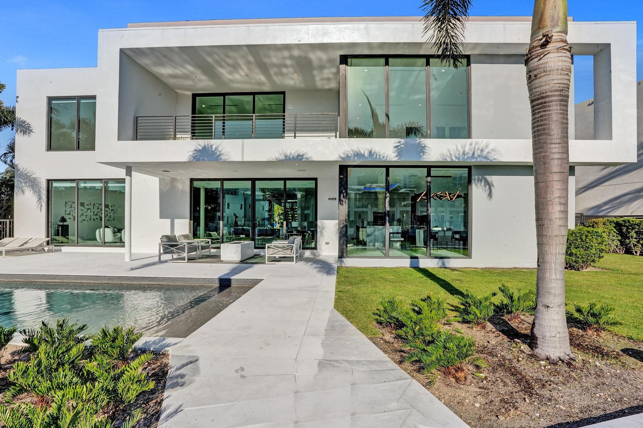 4232 E Tradewinds Ave