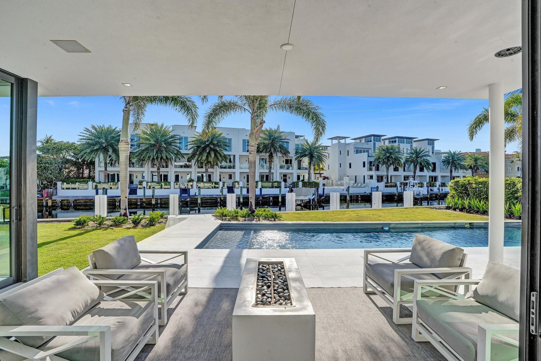 4232 E Tradewinds Ave