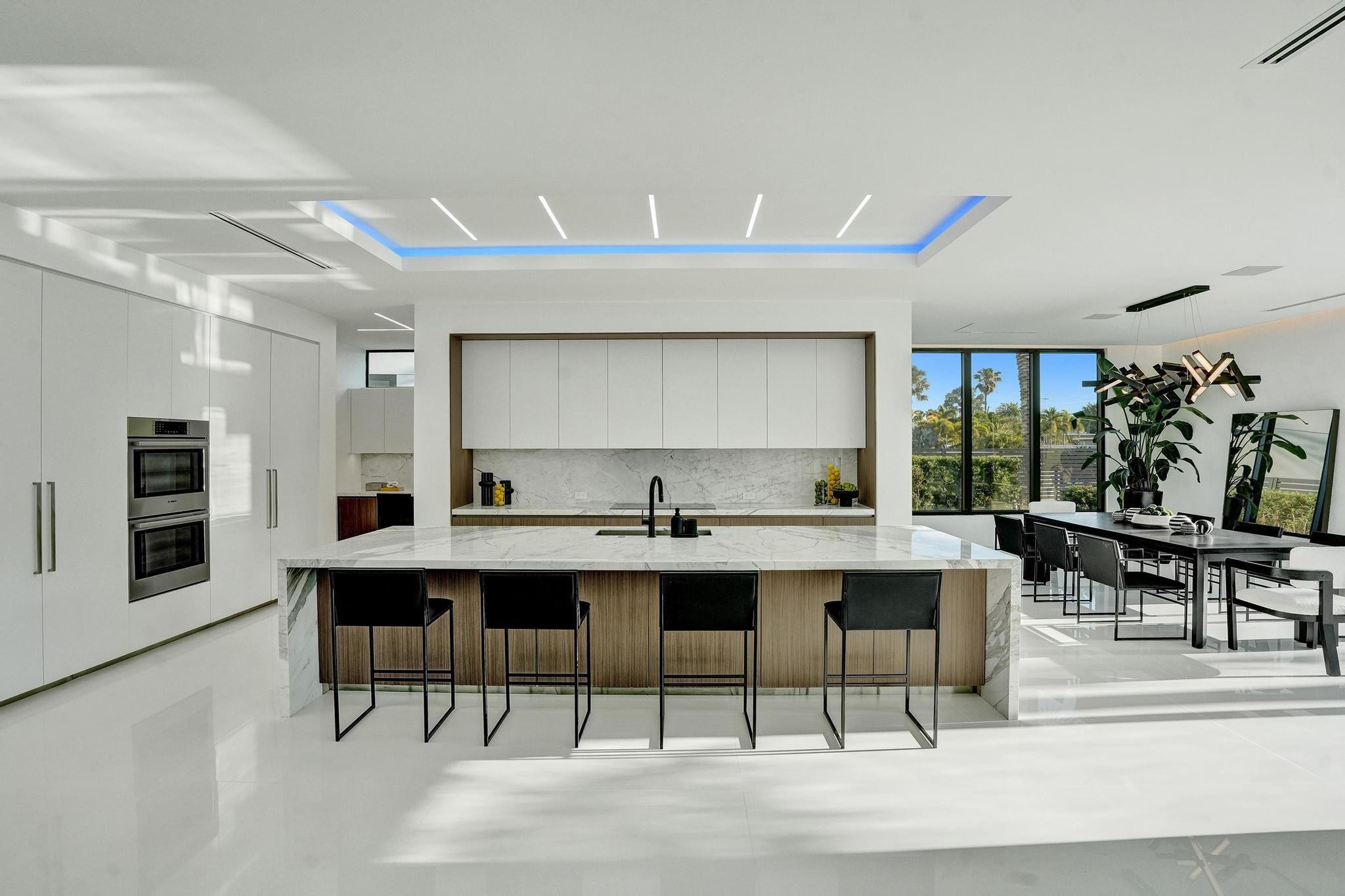 4232 E Tradewinds Ave