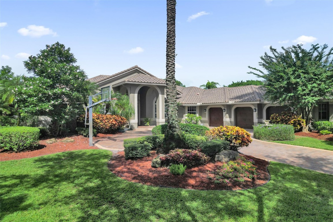 7811 E Upper Ridge Dr